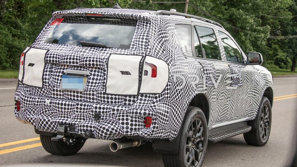 Ford Everest 2022 se duoc ban ra vao nam sau anh 3