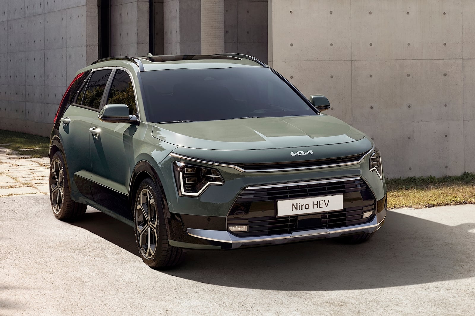 Kia Niro 2022 duoc ra mat, noi that lam tu vat lieu tai che hinh anh