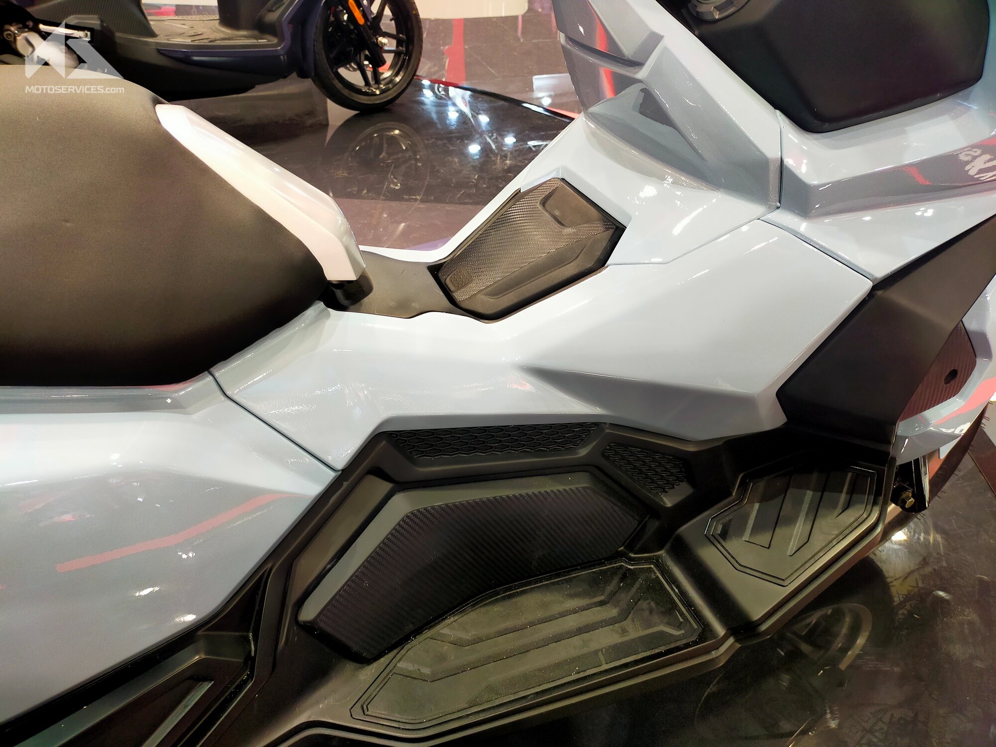 SYM Husky ADV 2022 ra mat tai EICMA anh 9