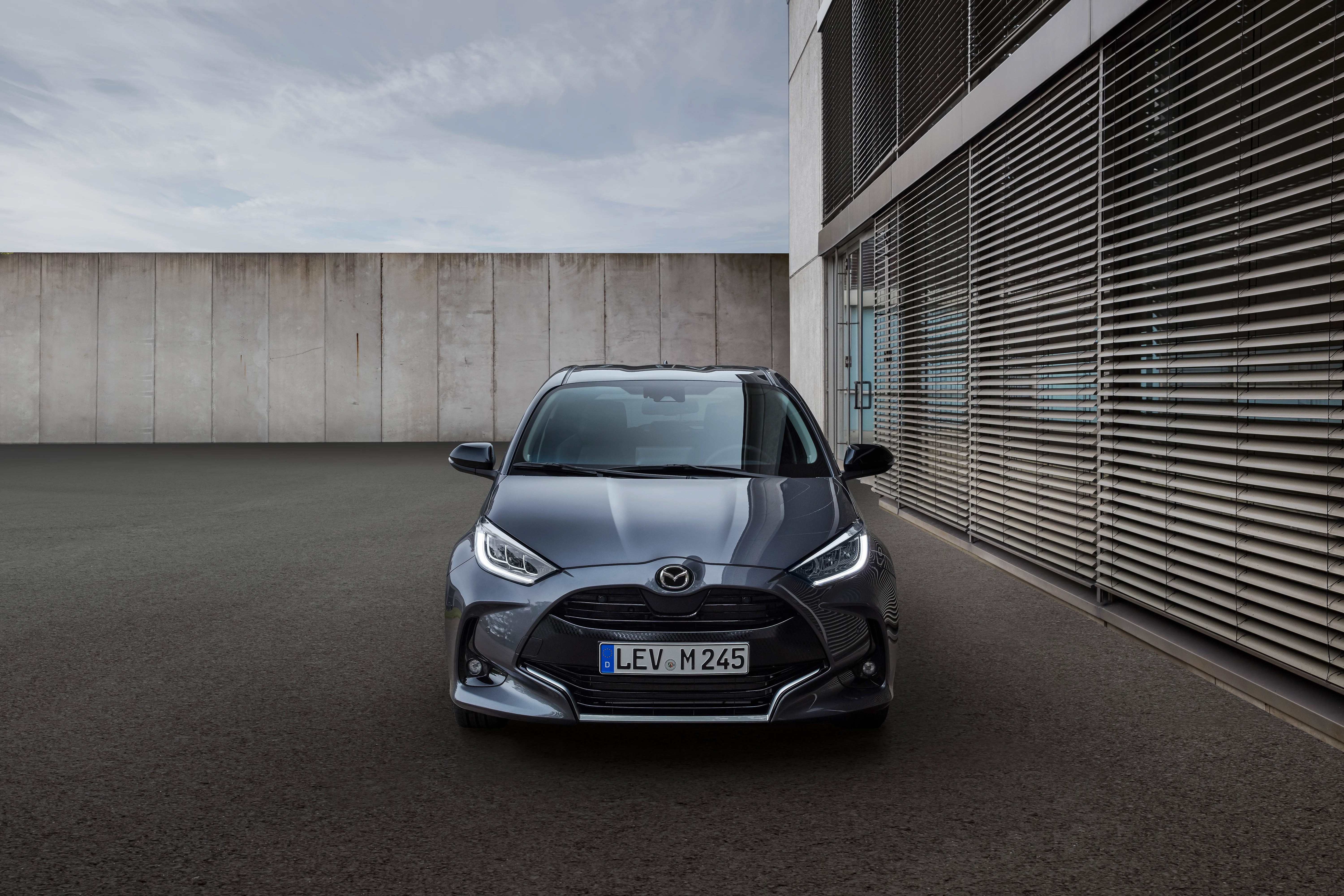 Mazda2 hybrid 2022 có thiết kế giống Toyota Yaris ảnh 13 Mazda2 hybrid 2022 co thiet ke giong Toyota Yaris anh 13