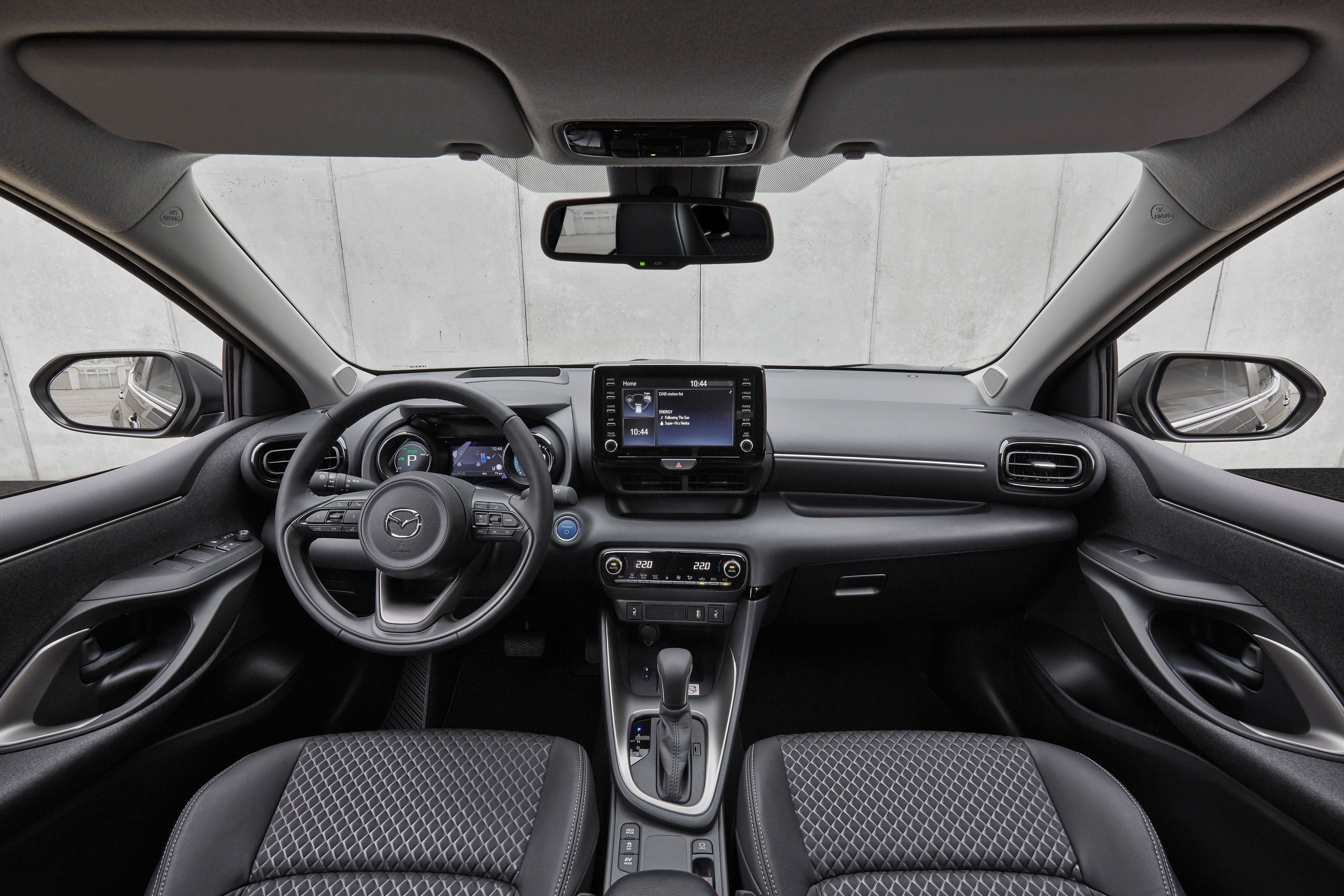 Mazda2 hybrid 2022 có thiết kế giống Toyota Yaris ảnh 5 Mazda2 hybrid 2022 co thiet ke giong Toyota Yaris anh 5