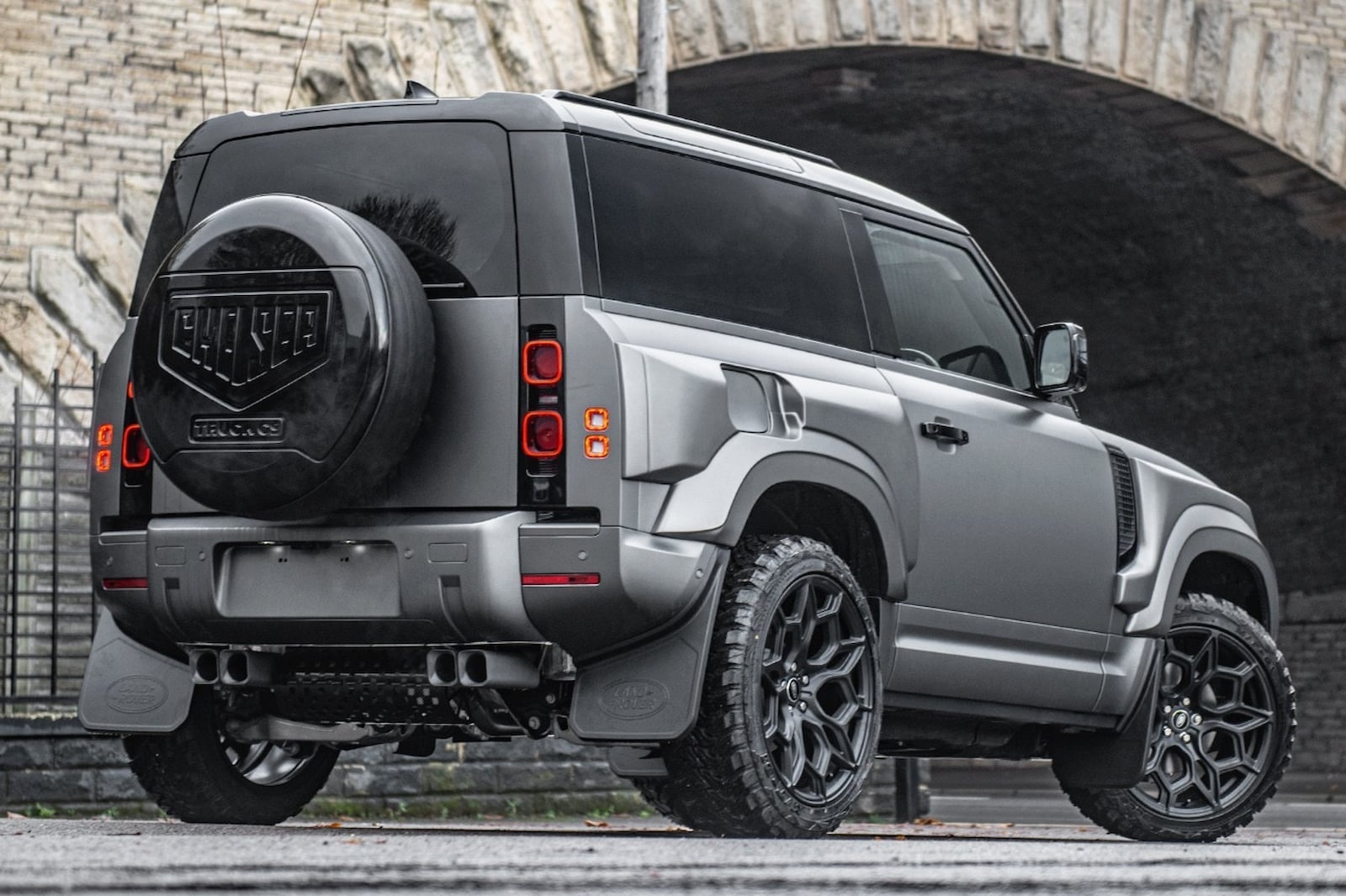 Land Rover Defender do phong cach than rong anh 5