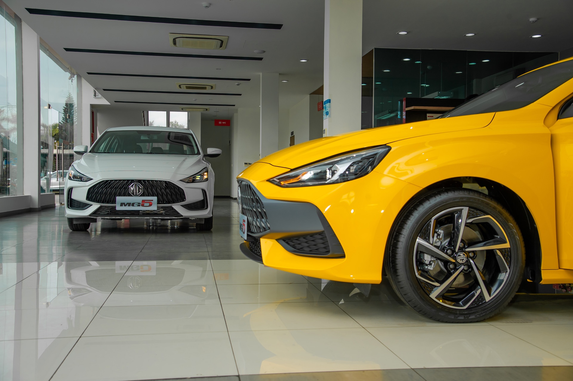 MG5 có giá 579 triệu đồng tại Việt Nam ảnh 2 MG5 co gia 579 trieu dong tai Viet Nam anh 2