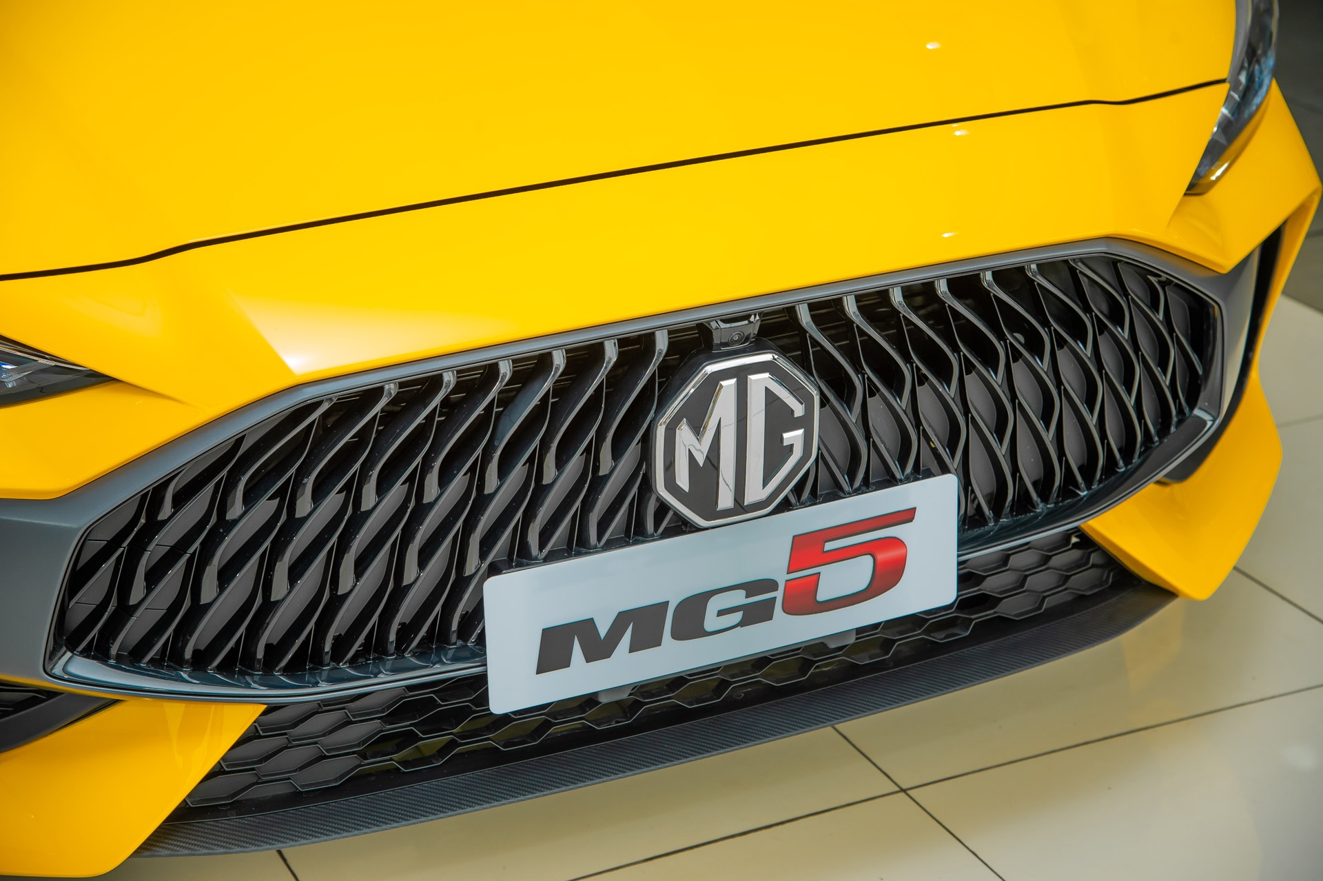 MG5 có giá 579 triệu đồng tại Việt Nam ảnh 3 MG5 co gia 579 trieu dong tai Viet Nam anh 3