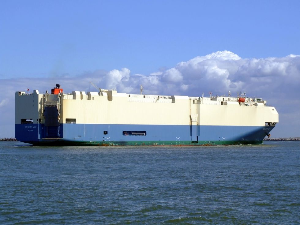 Tim duoc nguyen nhan khien tau cho lo xe Porsche boc chay anh 2