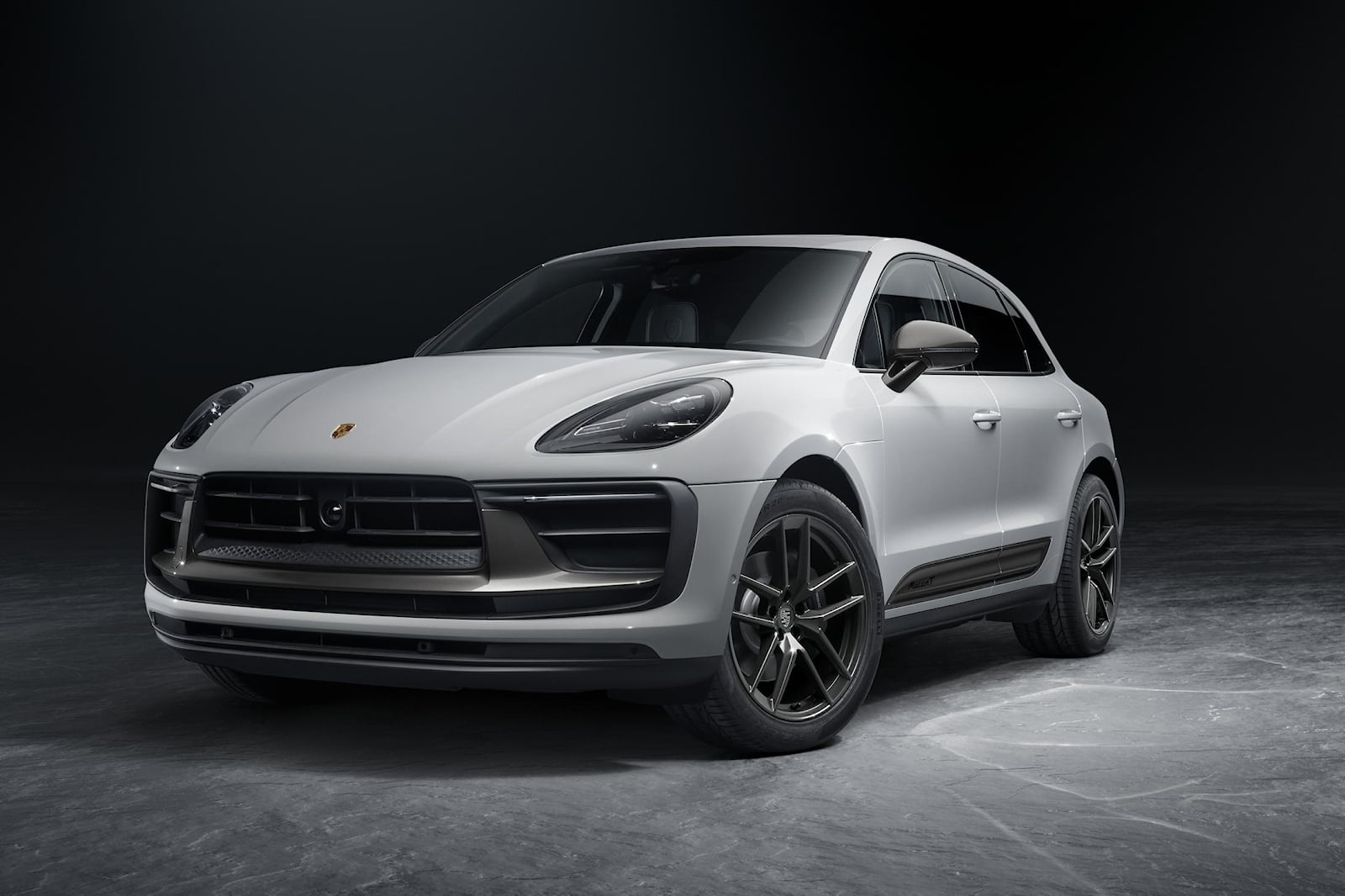 Loat xe gam cao sap duoc trinh lang trong thang 3 anh 6