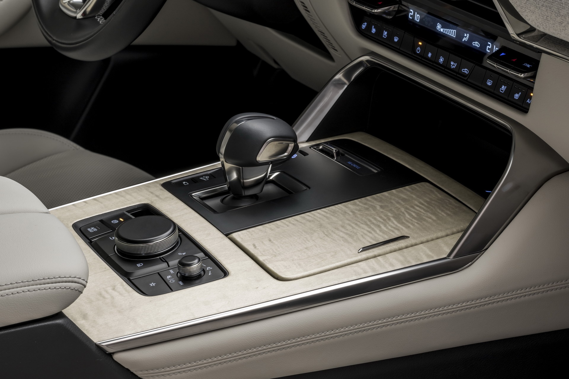 Chi tiet Mazda CX-60 vua duoc ra mat anh 9