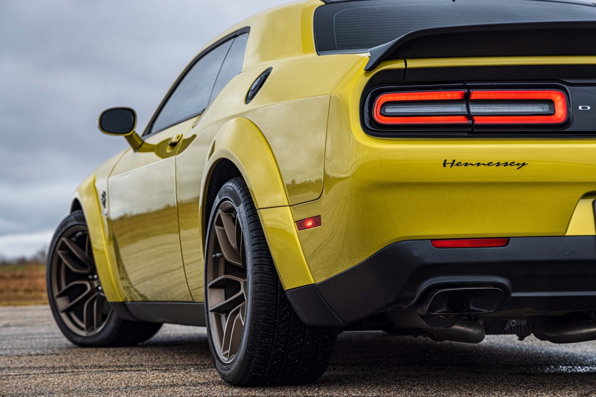 Dodge Challenger manh 1.035 ma luc voi goi do cua Hennessey anh 3