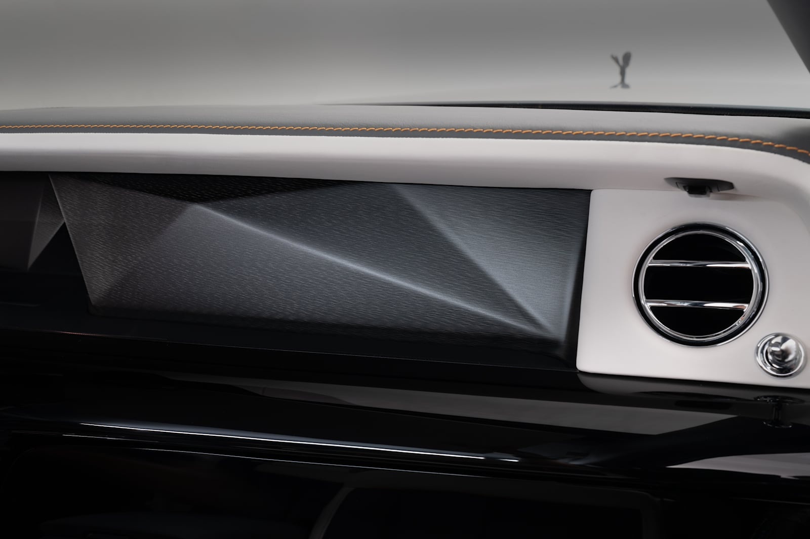 Rolls-Royce Phantom ban carbon doc nhat the gioi anh 7