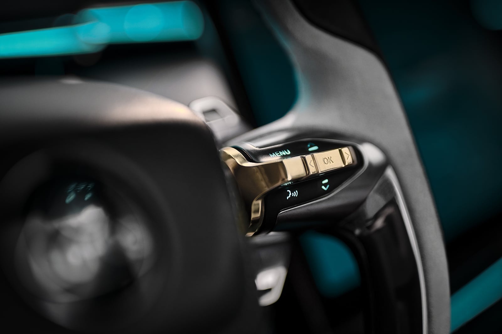 Lotus cho ra mat SUV dien dau tien,  tam hoat dong 600 km anh 17