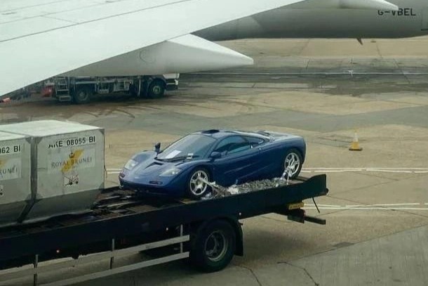 Sieu xe McLaren F1 GT cua quoc vuong Brunei lo dien hinh anh