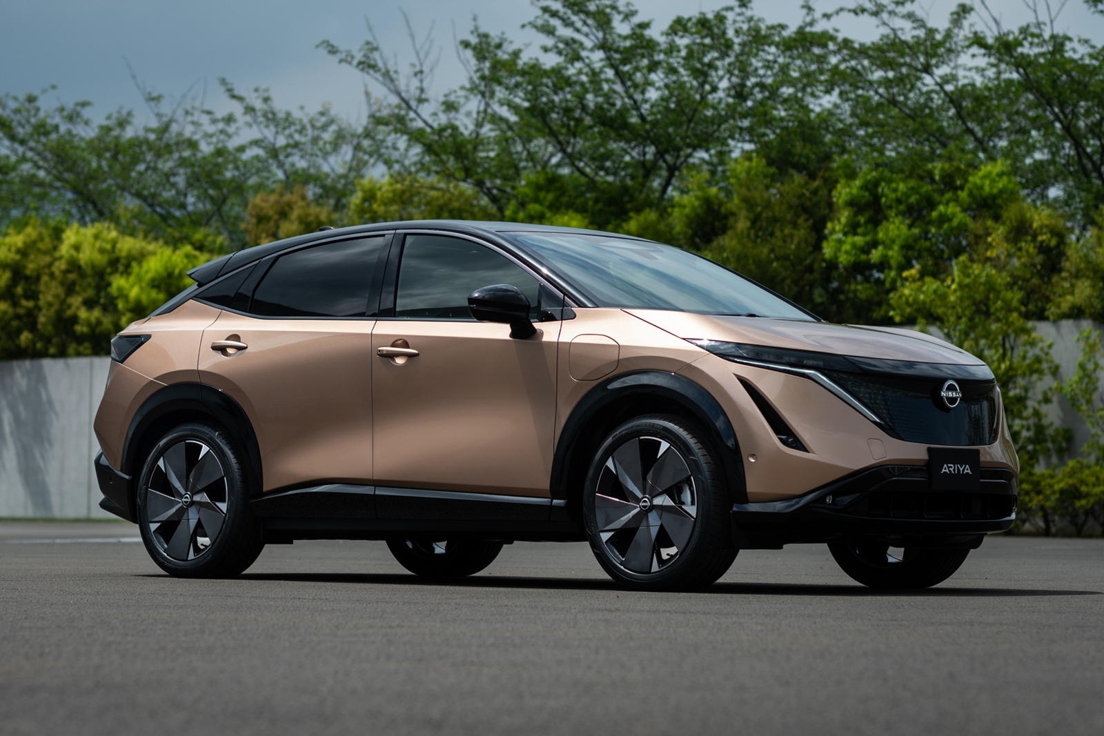 SUV dien Nissan Ariya chua the ra mat vi thieu chip ban dan hinh anh