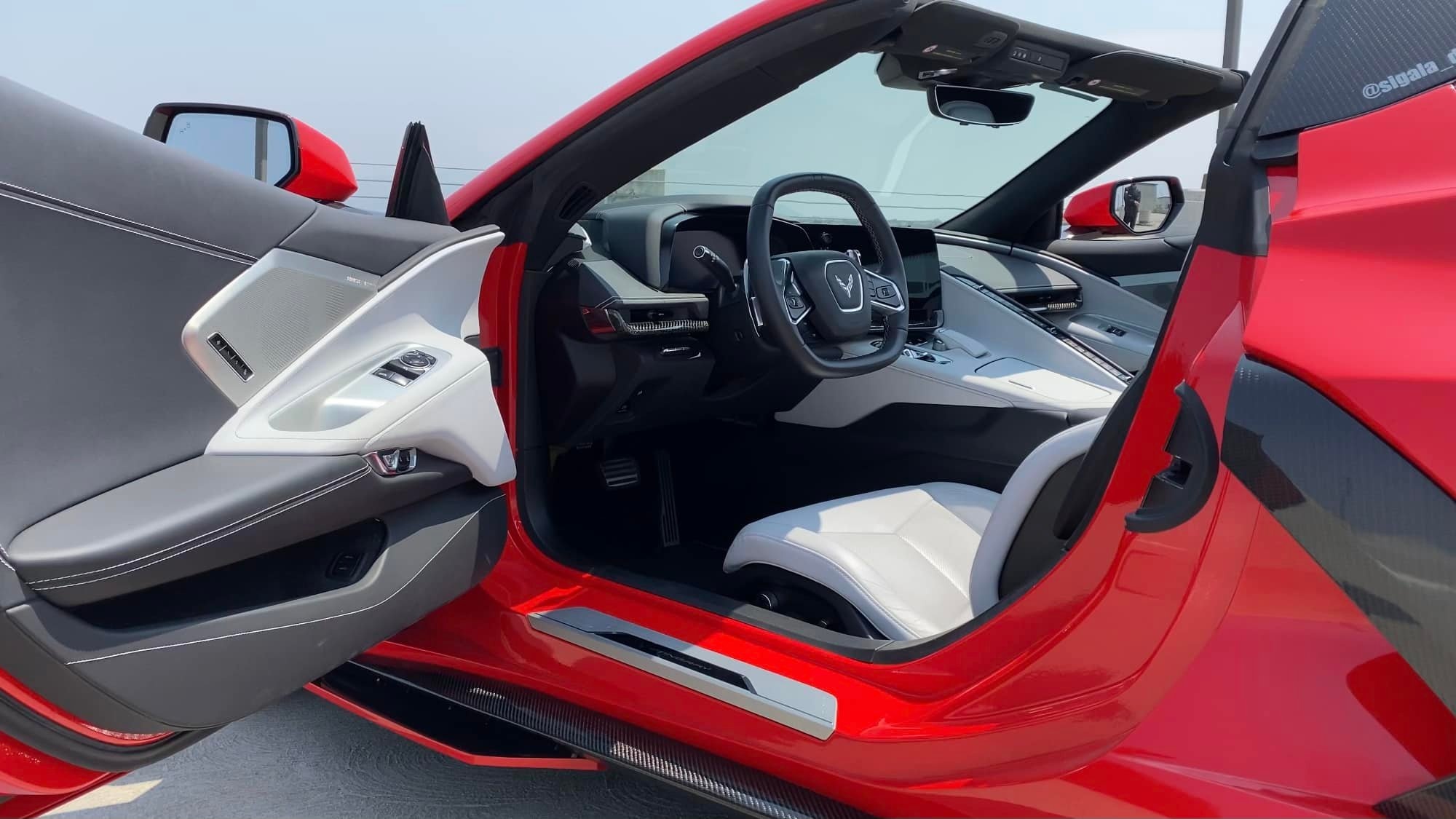 Ban do Chevrolet Corvette C8 widebody co gia 185.000 USD anh 14