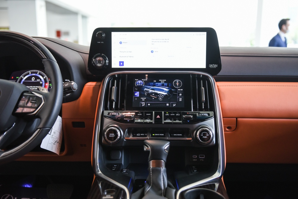 Chi tiet Lexus LX 600 VIP vua duoc ra mat tai Viet Nam anh 9