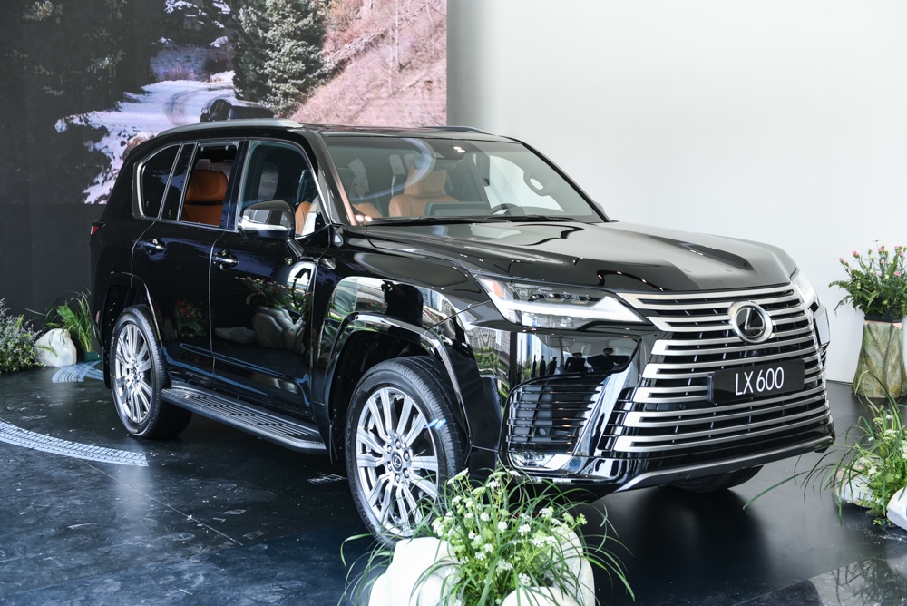 Chi tiet Lexus LX 600 VIP vua duoc ra mat tai Viet Nam anh 1