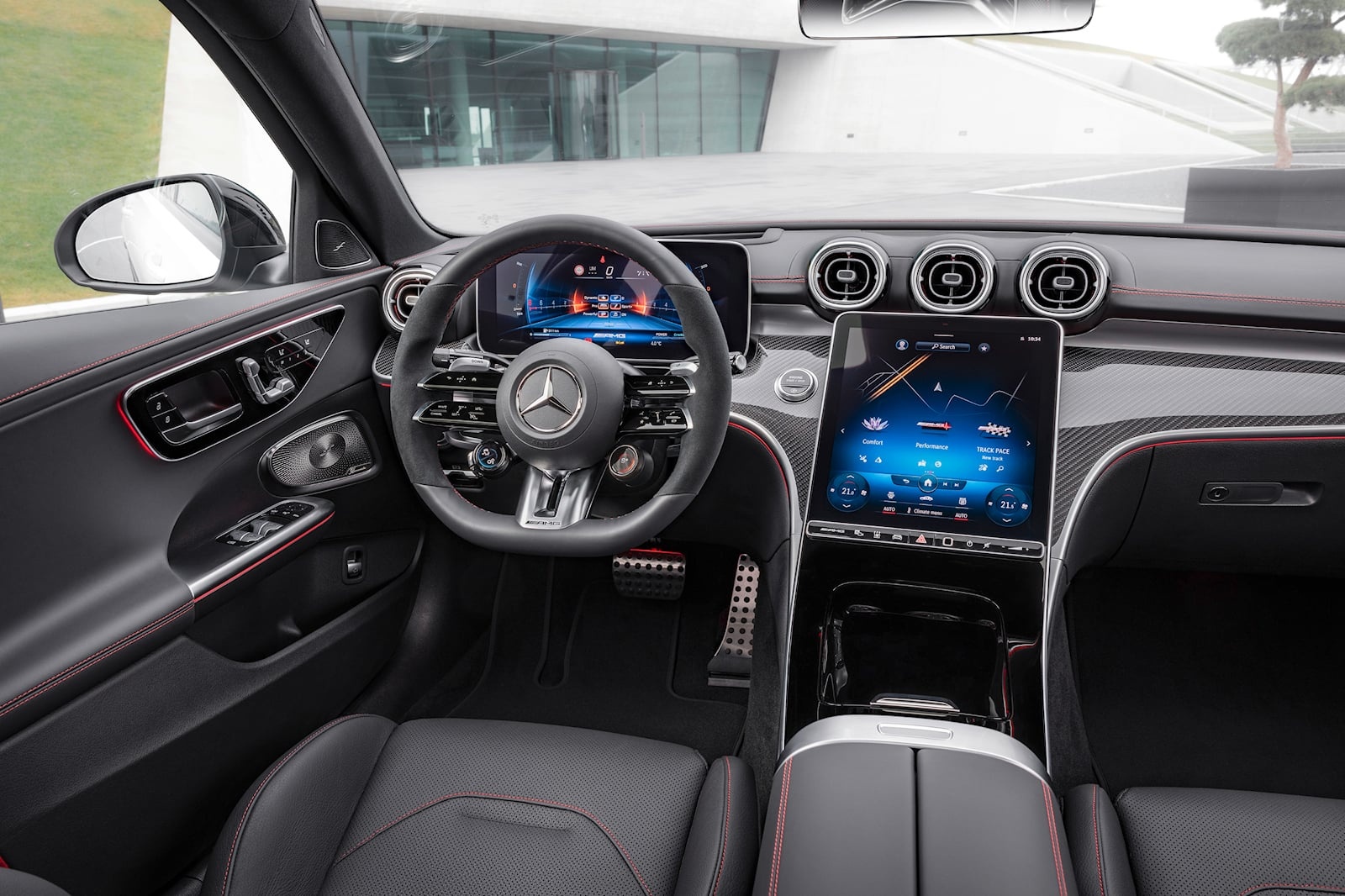 Mercedes-AMG C 43 duoc ra mat,  manh hon 400 ma luc anh 12