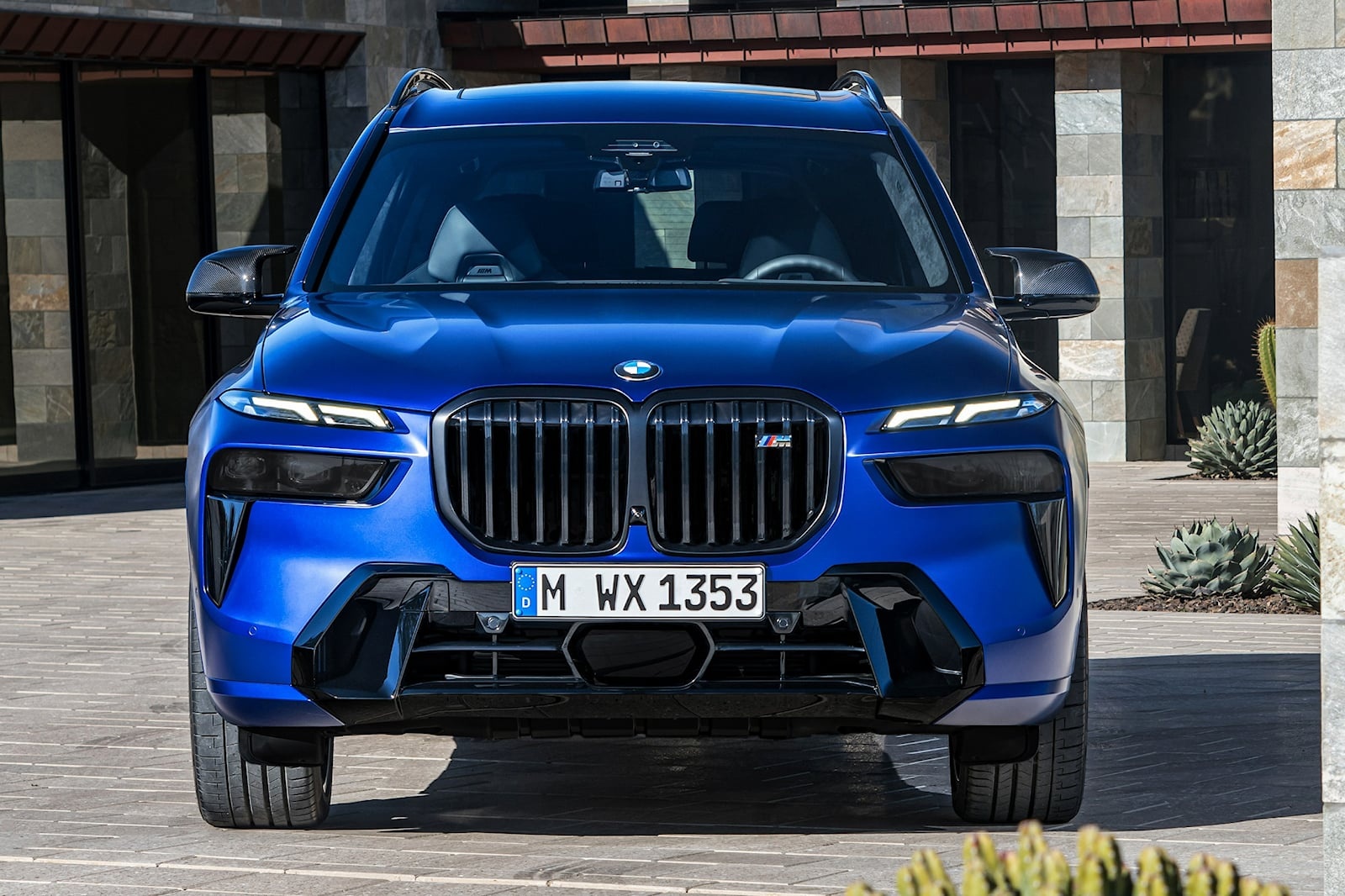 BMW X7 2023 có vượt trội hơn Mercedes-Benz GLS? ảnh 1 BMW X7 2023 co vuot troi hon Mercedes-Benz GLS? anh 1