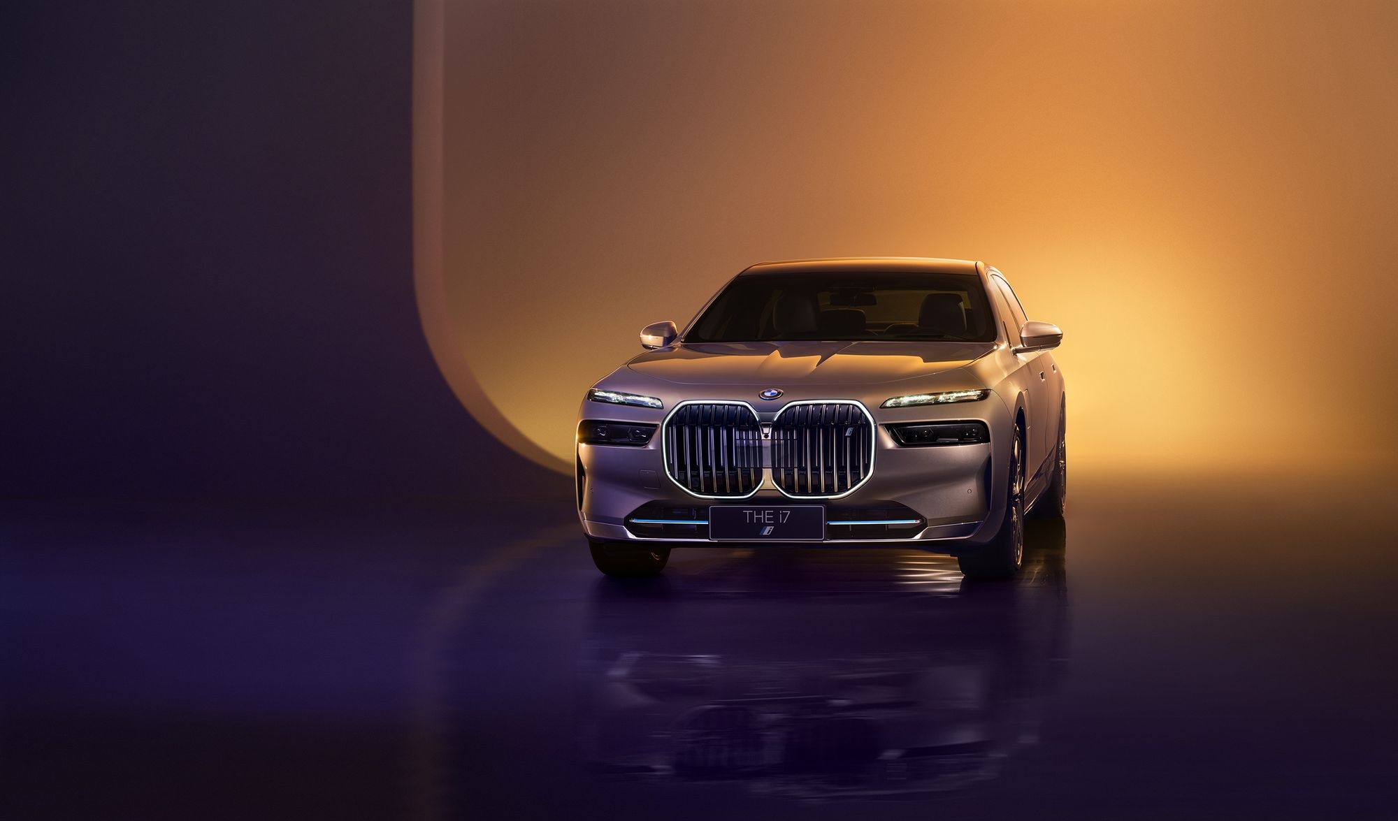 BMW 7-Series G70 duoc ra mat tai Trung Quoc anh 1