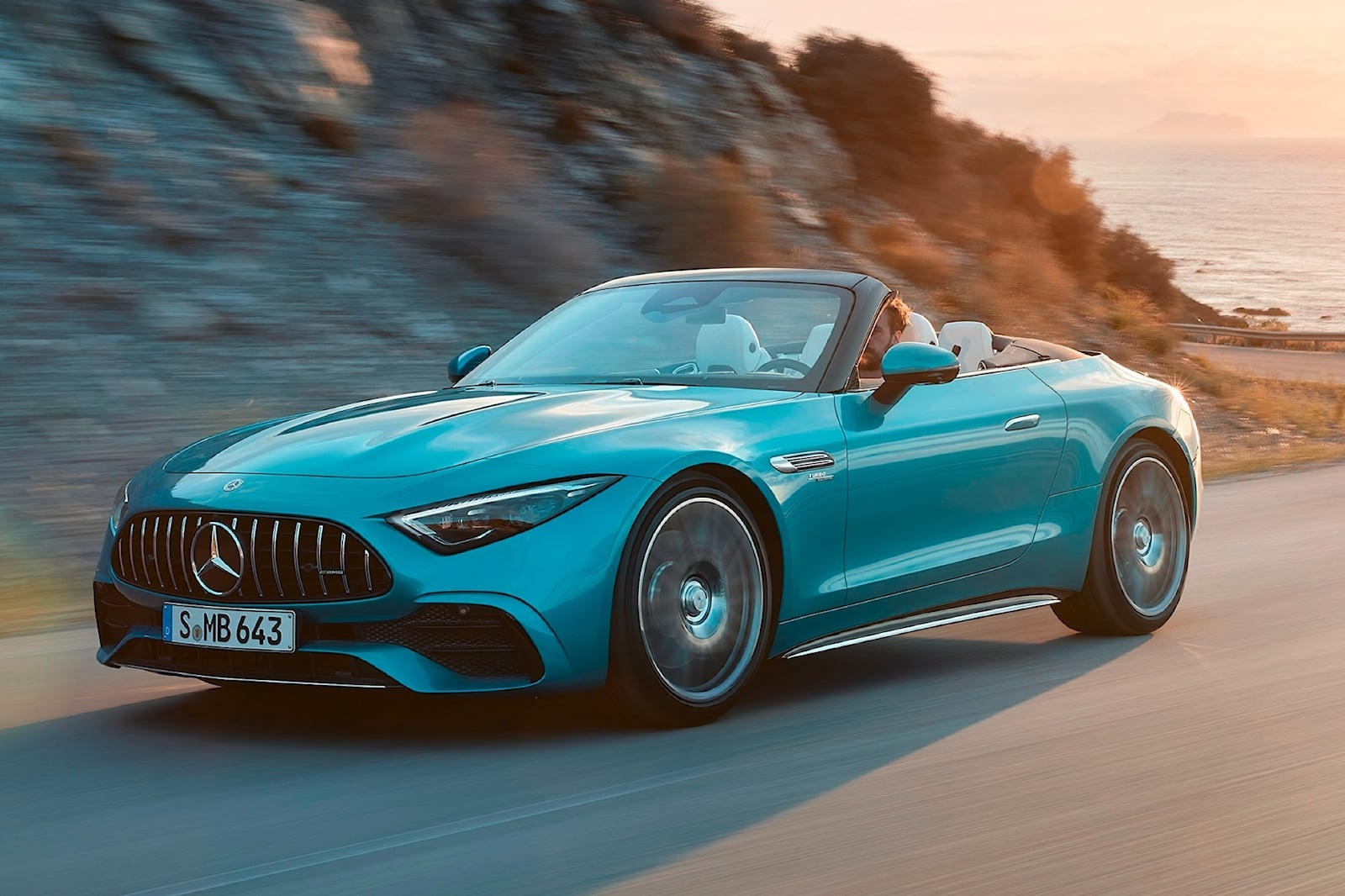 10 oto co dong co 4 xy-lanh manh nhat anh 2