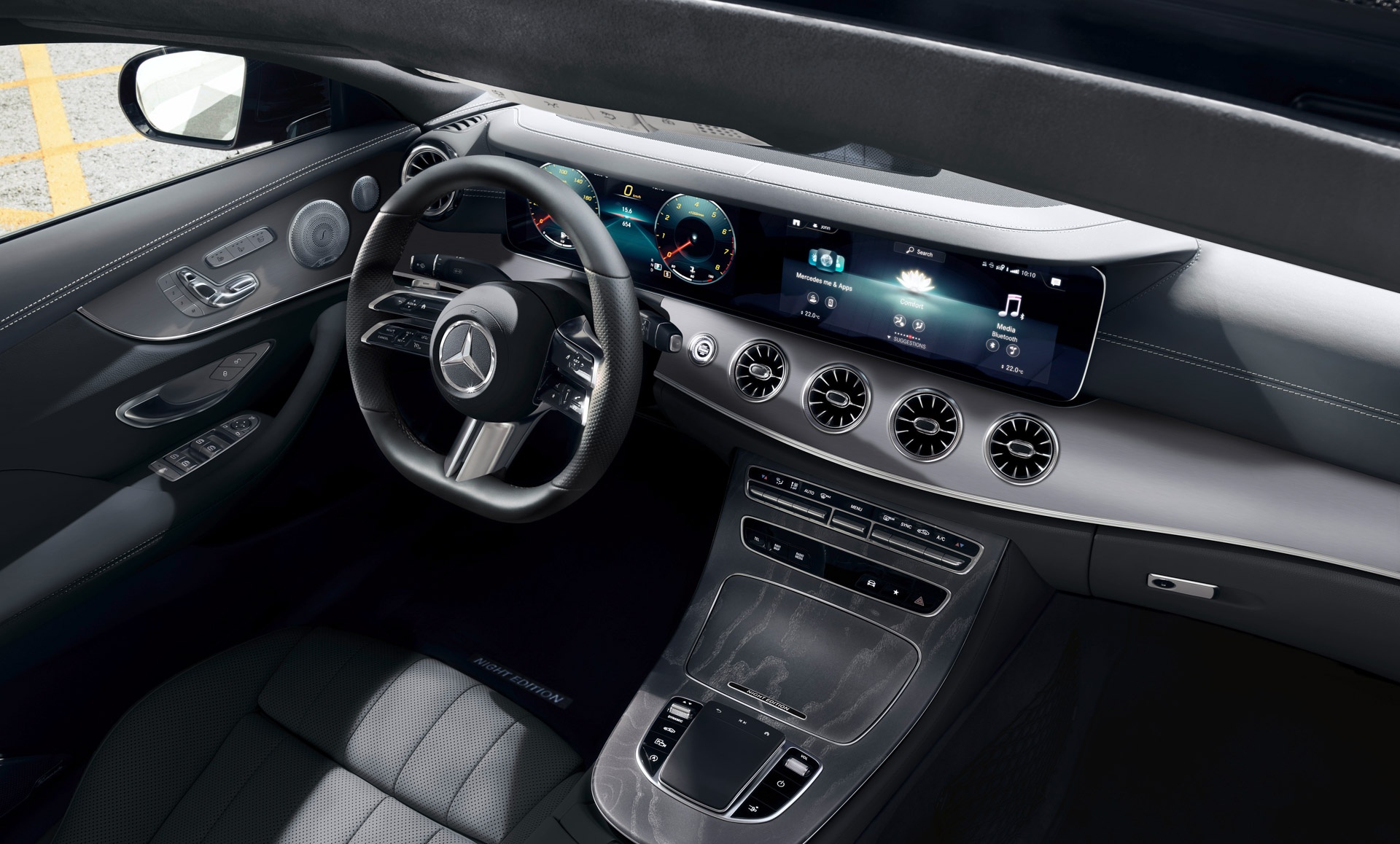 Mercedes-Benz E-Class Night Edition duoc ra mat anh 5