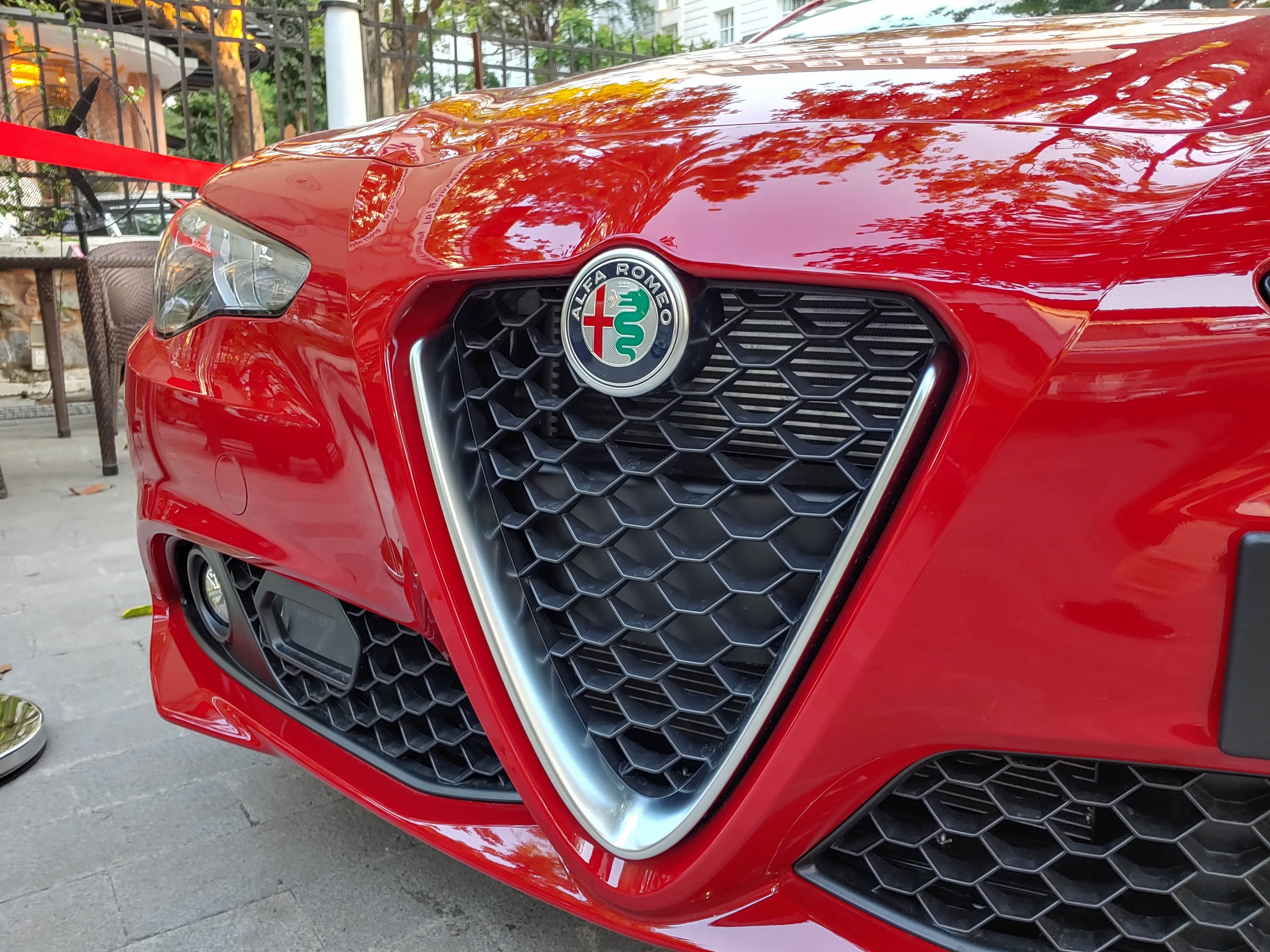 Alfa Romeo Giulia dau tien duoc nhap ve Viet Nam anh 3