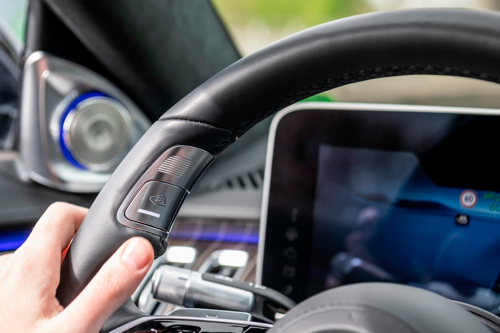 Mercedes gioi thieu cong nghe tu hanh cap do 3 anh 7