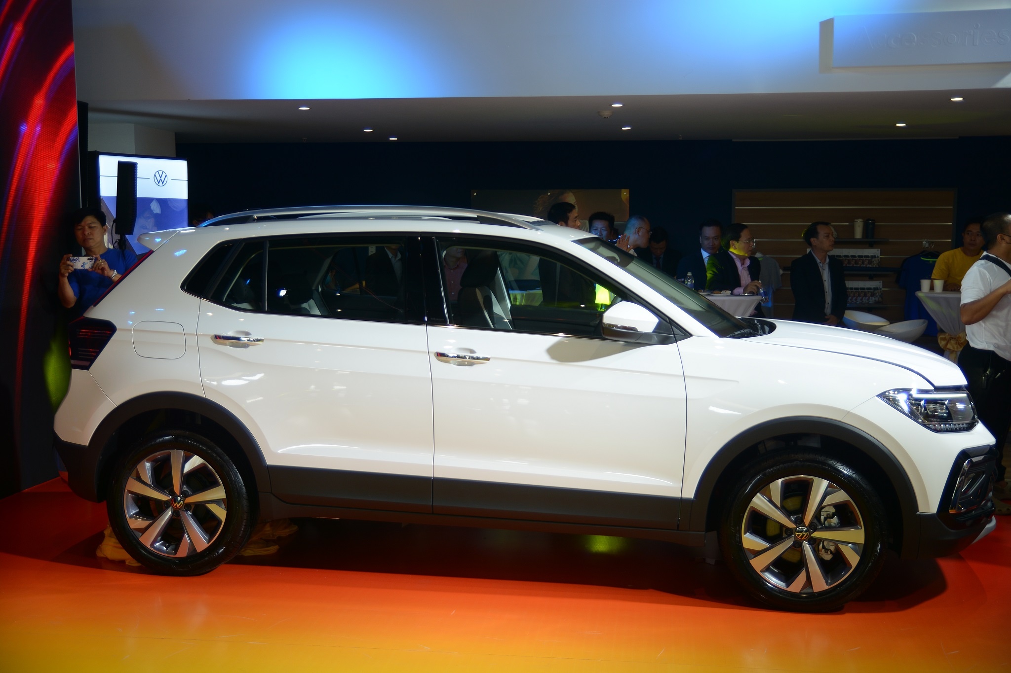 Volkswagen T-Cross ra mat tai Viet Nam anh 1