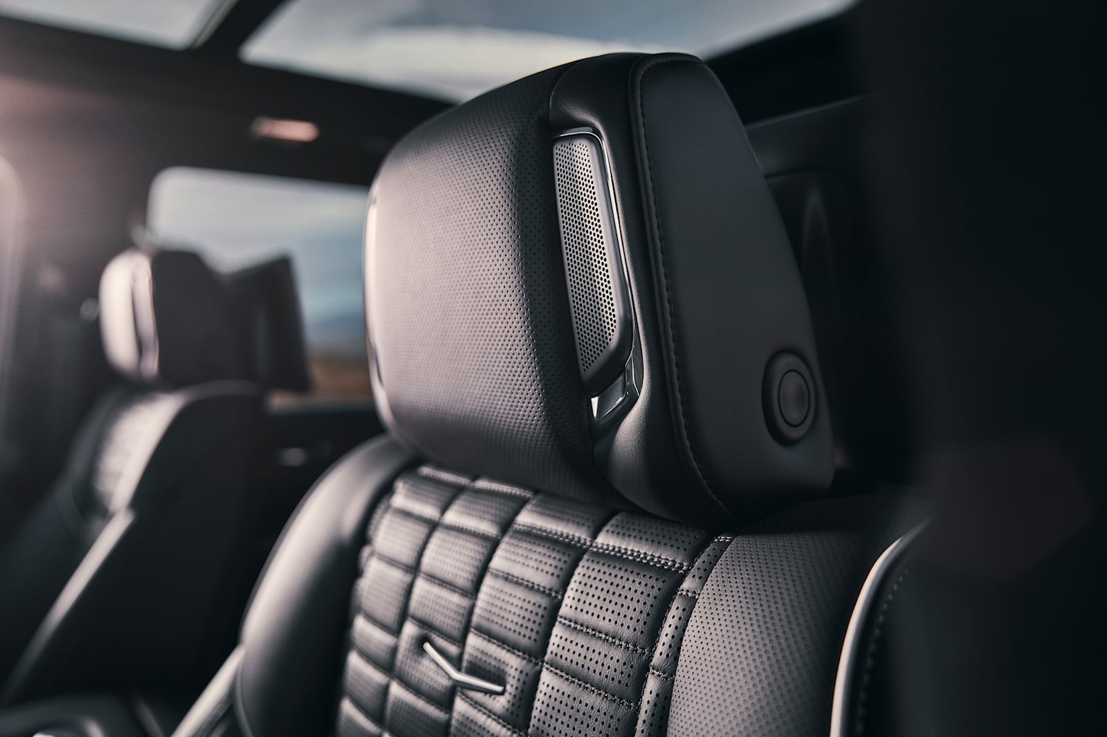 Cadillac Escalade V 2023 duoc ra mat anh 14