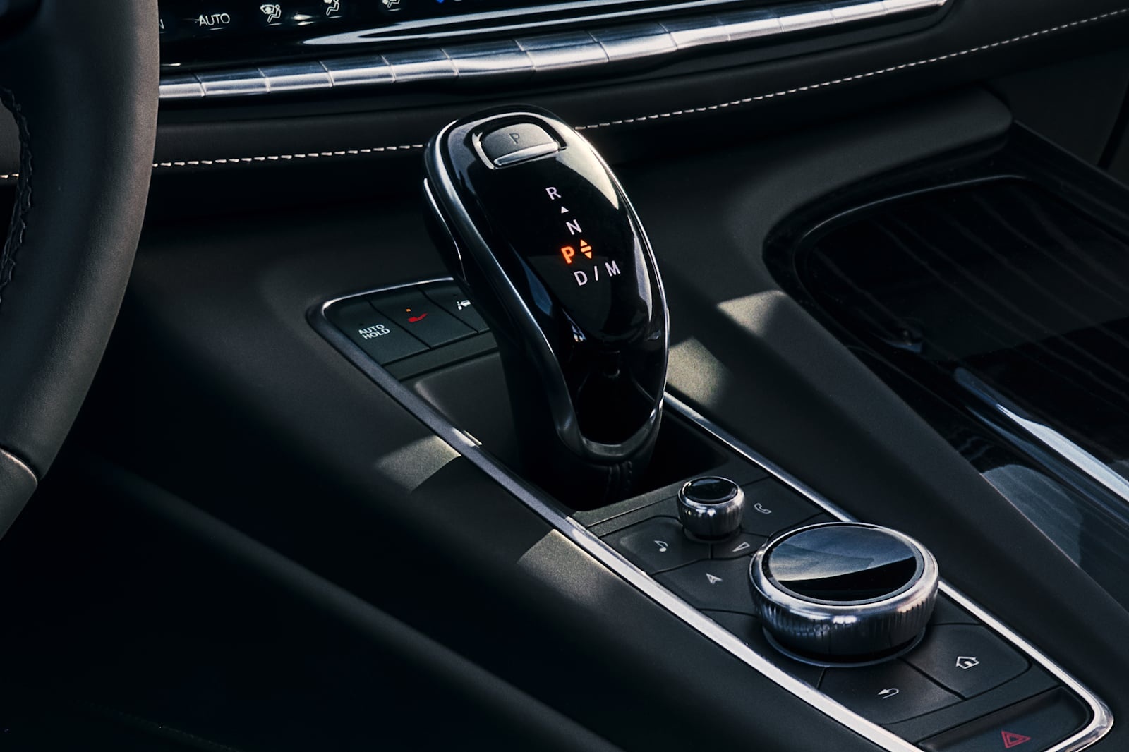 Cadillac Escalade V 2023 duoc ra mat anh 6