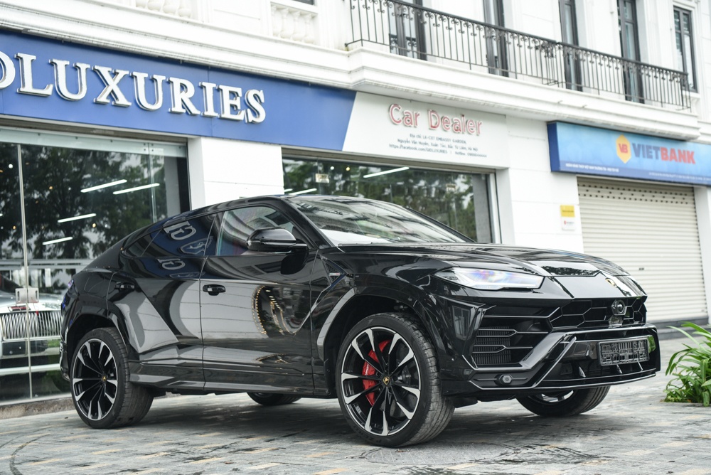 Lamborghini Urus doi 2022 dau tien ve Viet Nam hinh anh