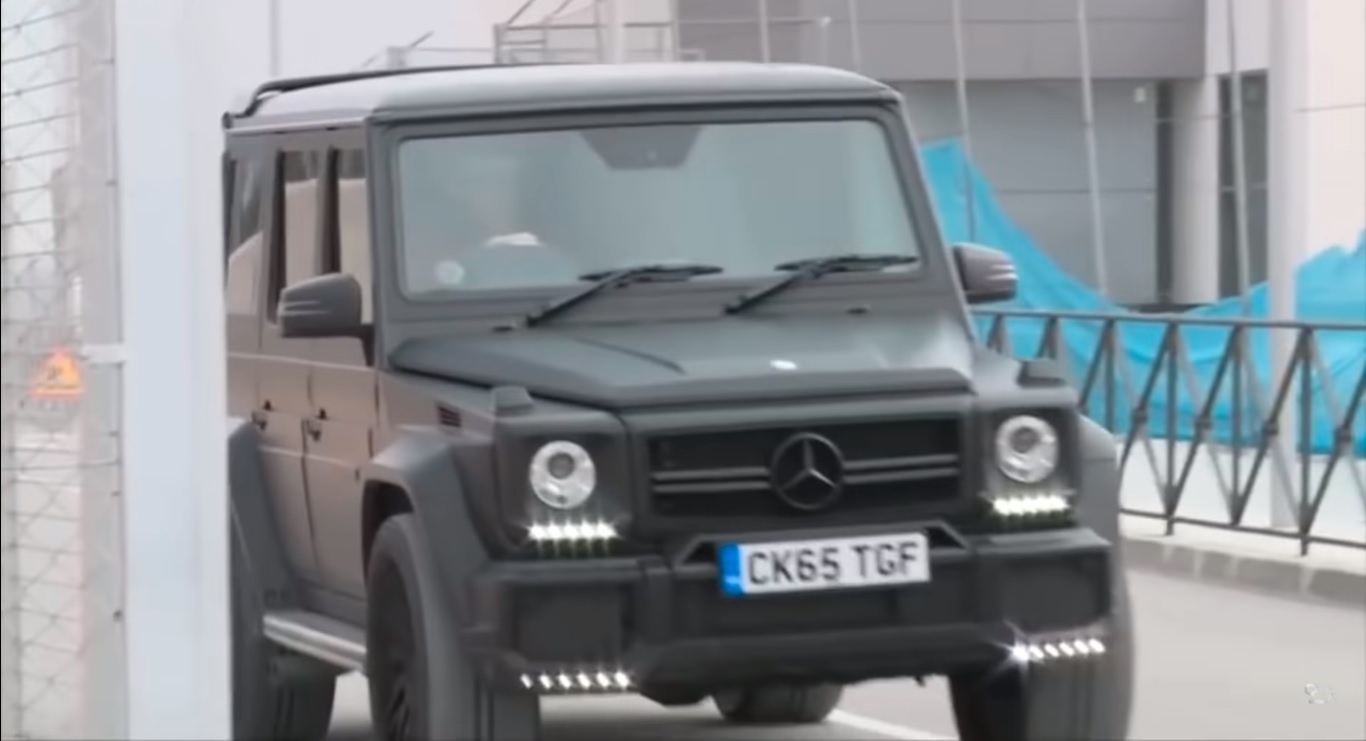 Dan xe cua cau thu Real Madrid vuot troi hon Liverpool anh 22