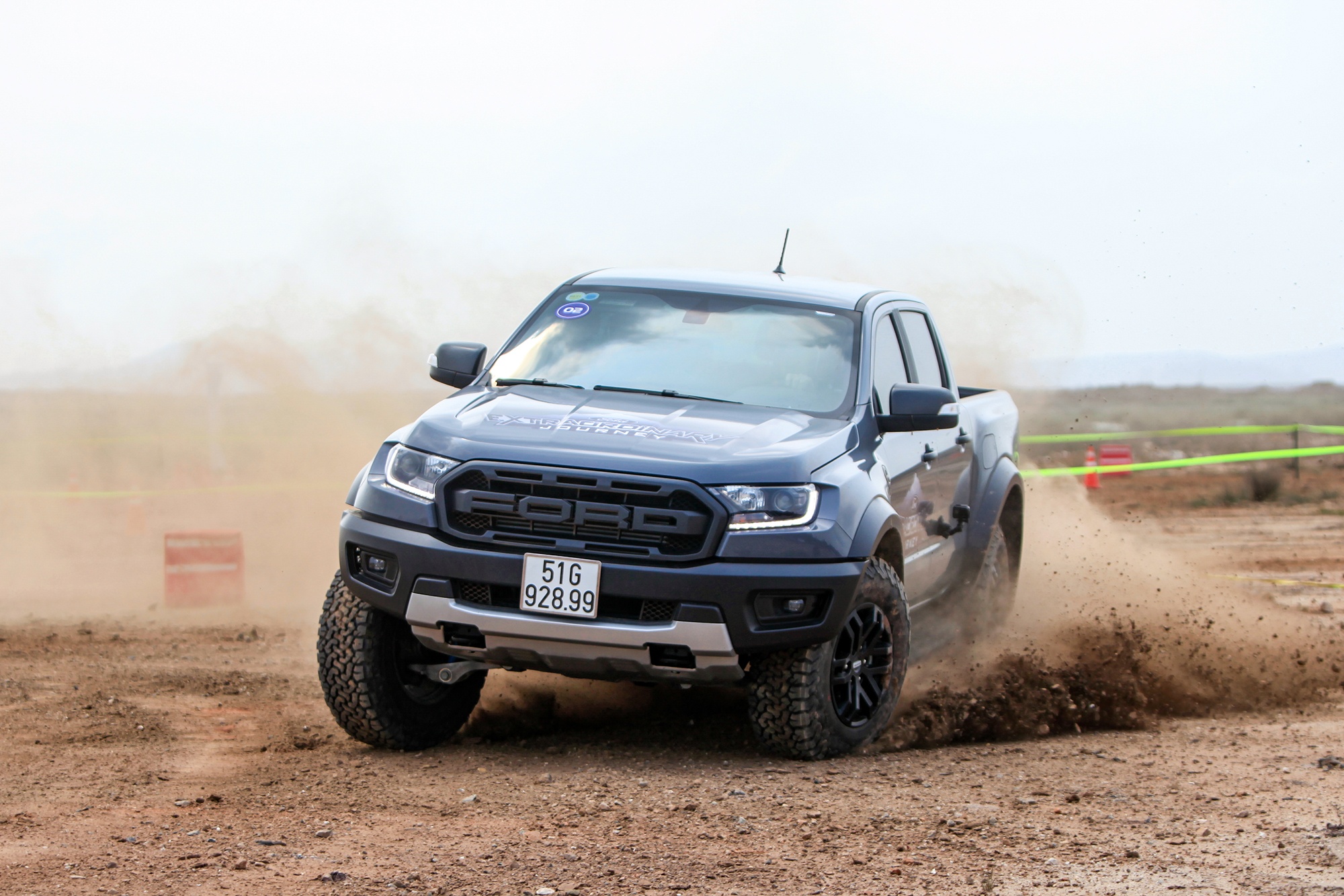 Ford Ranger Raptor đã qua sử dụng có giá cao hơn xe mới ảnh 3 Ford Ranger Raptor da qua su dung co gia cao hon xe moi anh 3