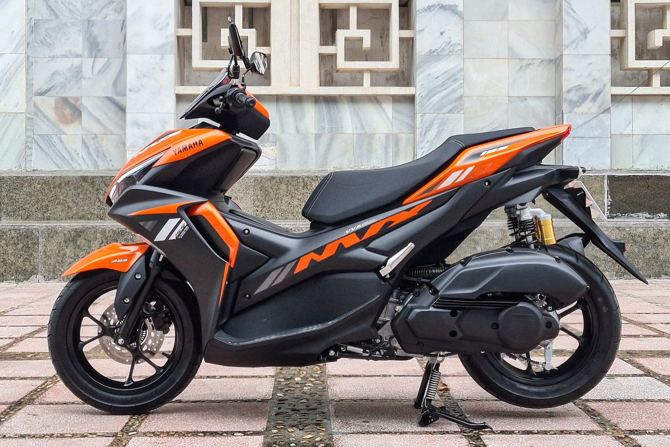 Honda Air Blade 160 co vuot troi hon Yamaha NVX 155? anh 4