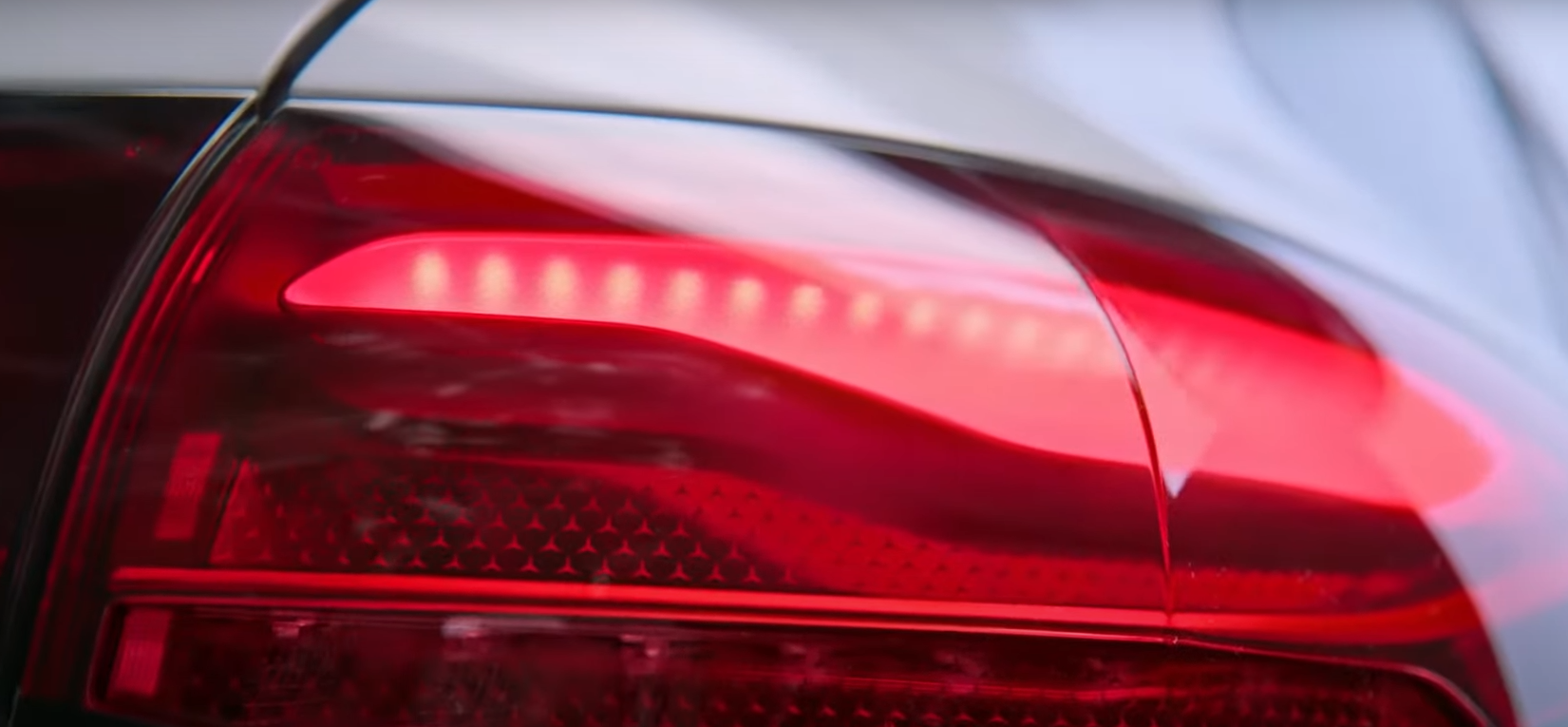 Mercedes-Benz GLC 2023 co nhung thay doi nao? anh 6