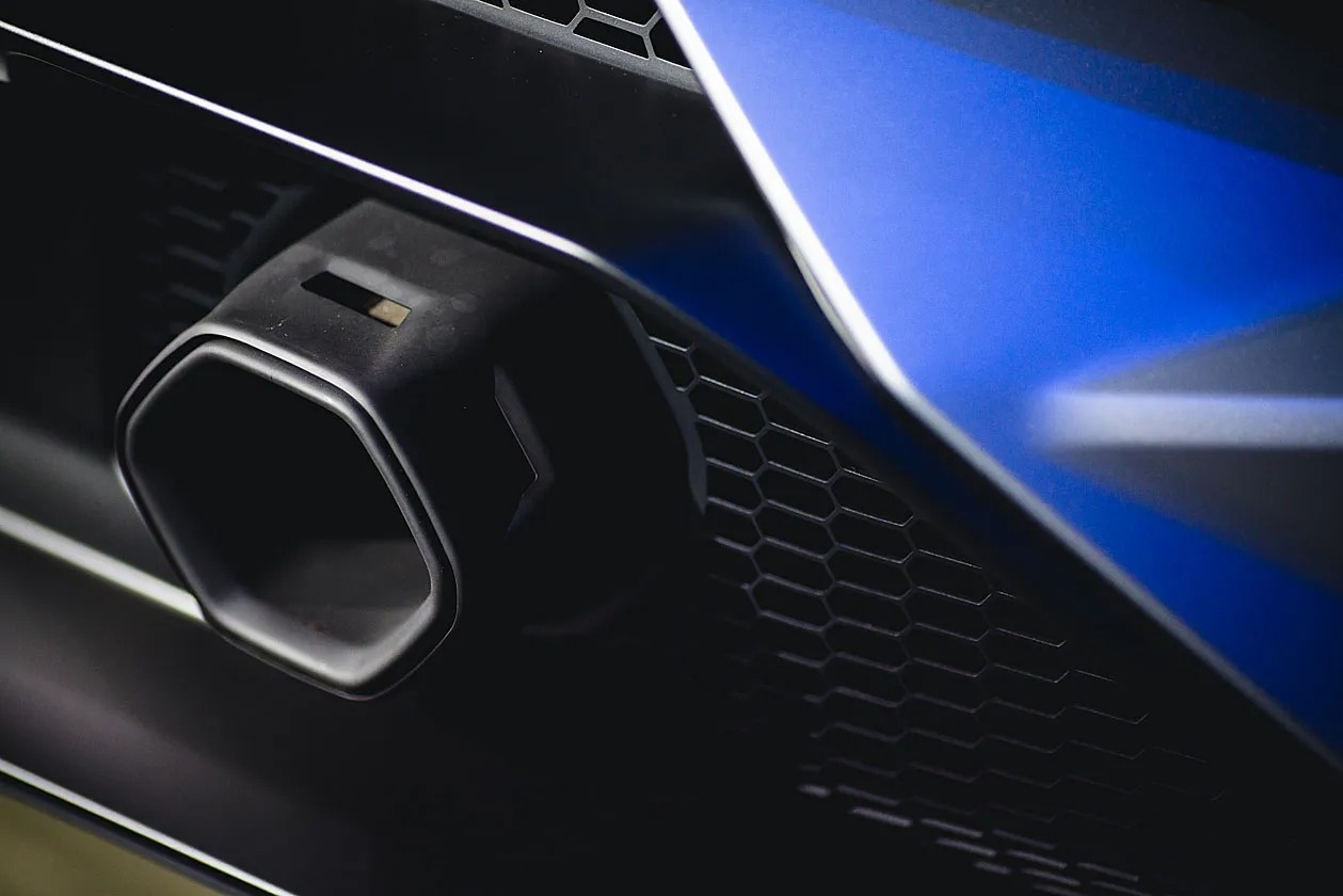 Lamborghini Huracan Tecnica ra mắt tại Thái Lan ảnh 8 Lamborghini Huracan Tecnica ra mat tai Thai Lan anh 8