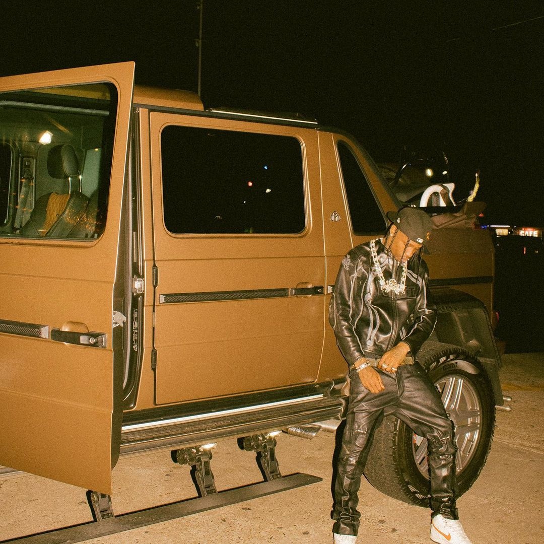 Rapper Travis Scott mua sieu xe 5, 5 trieu USD anh 12