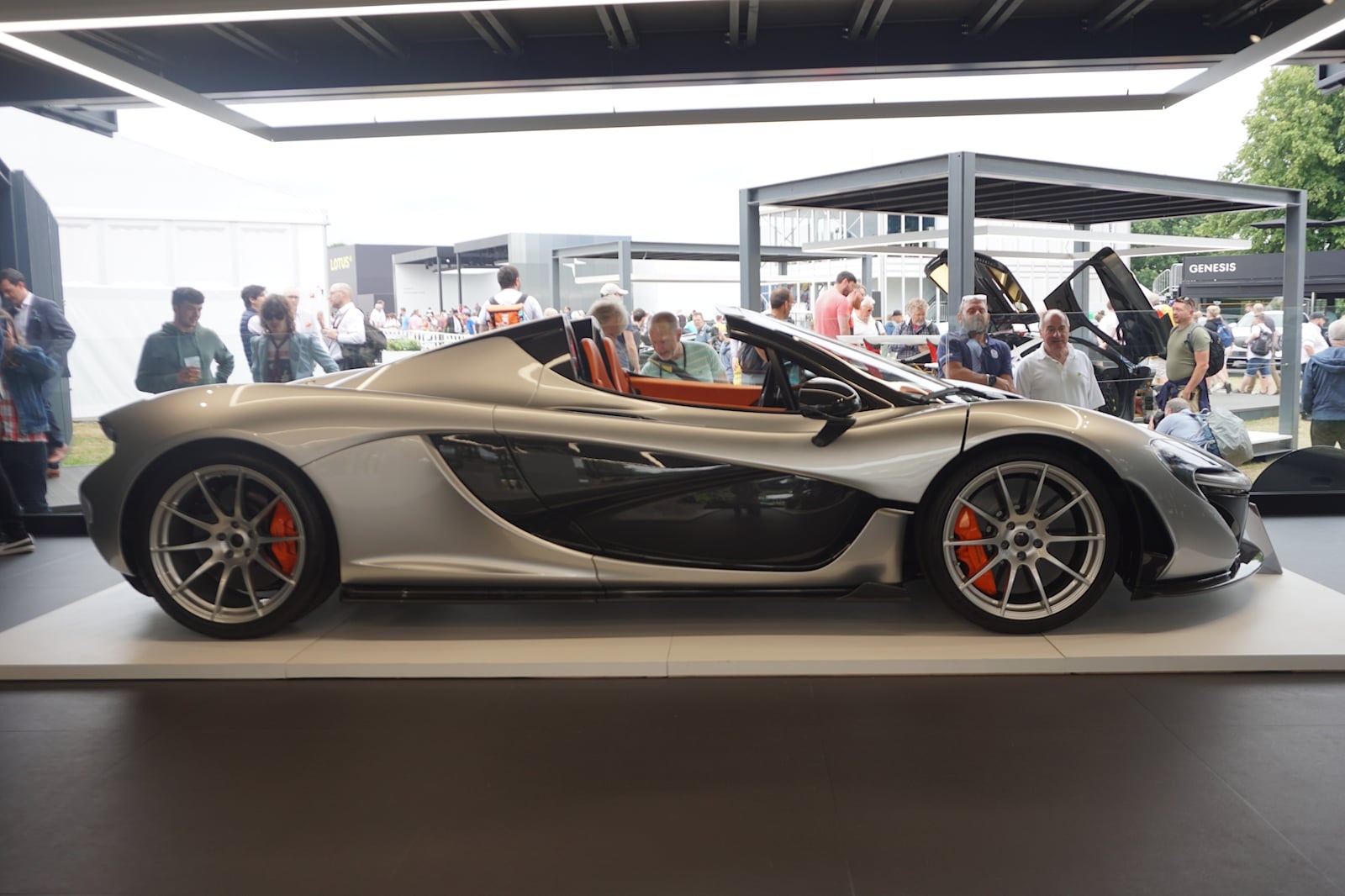 McLaren P1 Spider dau tien duoc ra mat anh 7