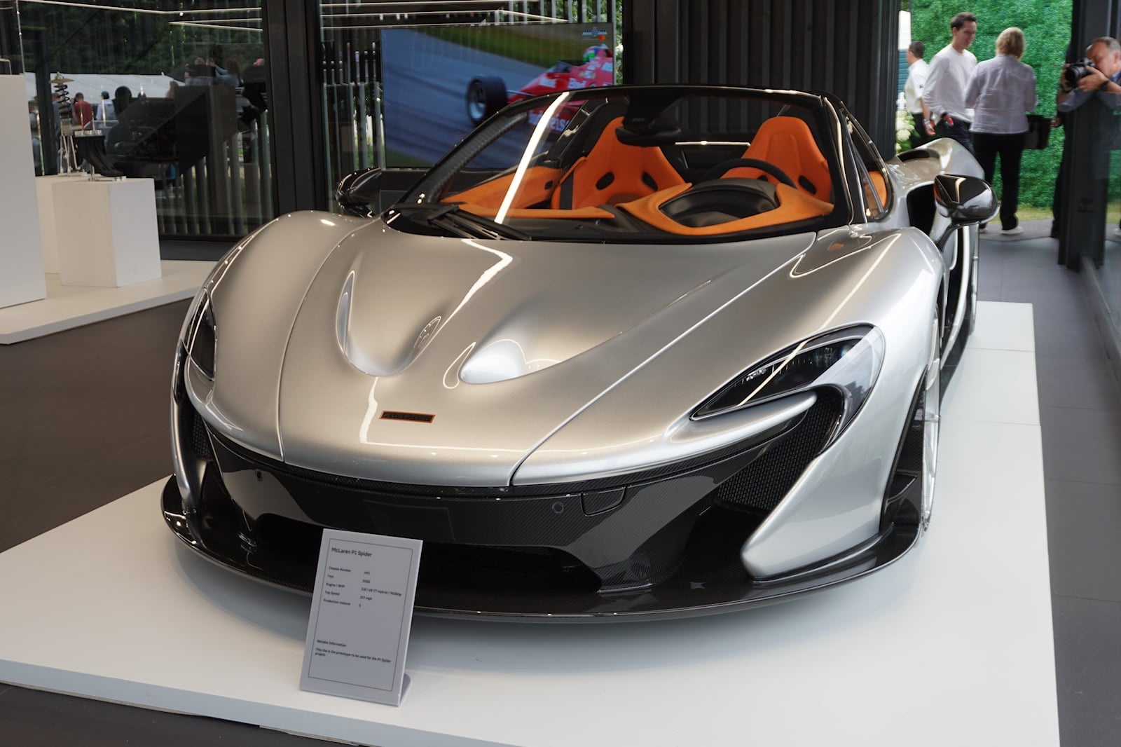 McLaren P1 Spider dau tien duoc ra mat anh 4