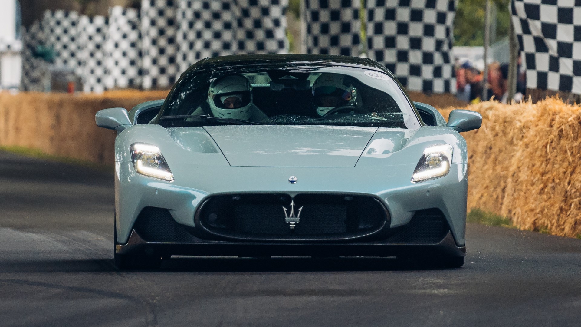 David Beckham xuat hien cung sieu xe moi tai Goodwood Festival of Speed 2022 anh 5