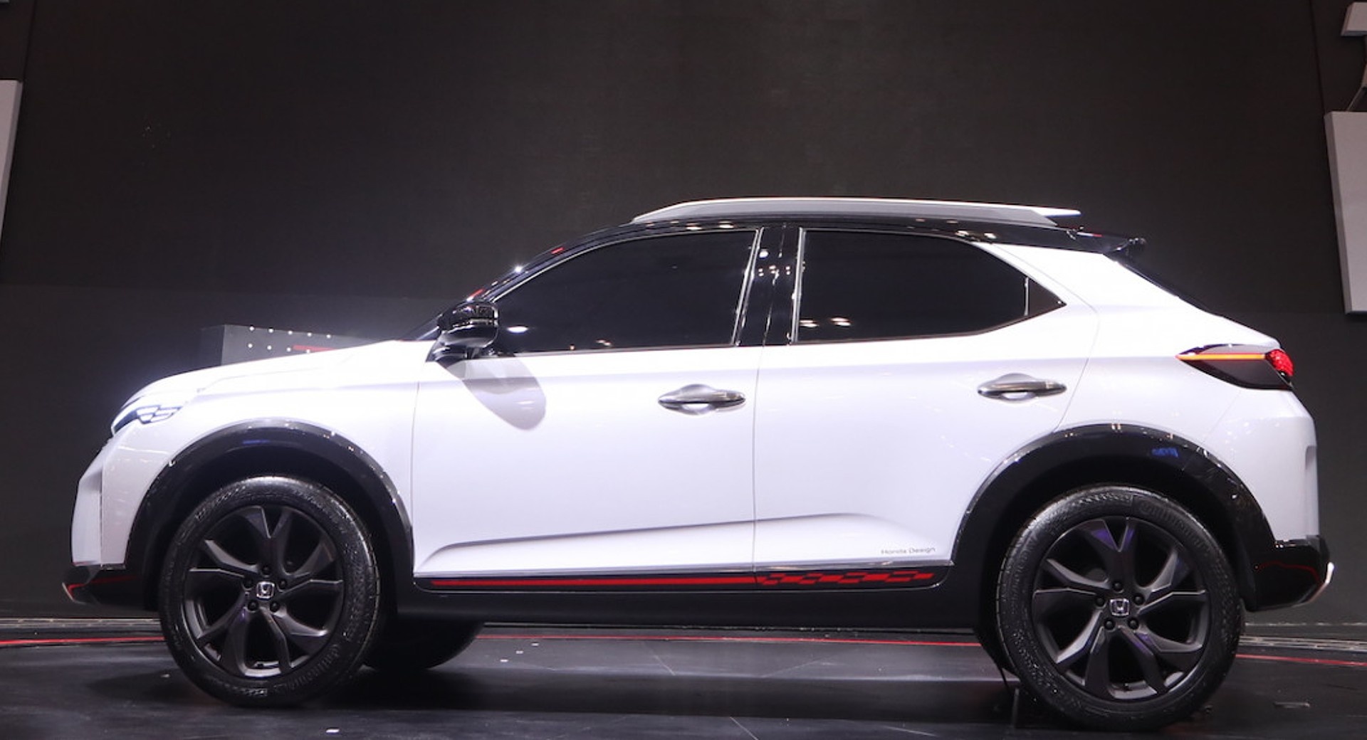 Honda sắp ra mắt mẫu SUV hạng A ảnh 4 Honda sap ra mat mau SUV hang A anh 4
