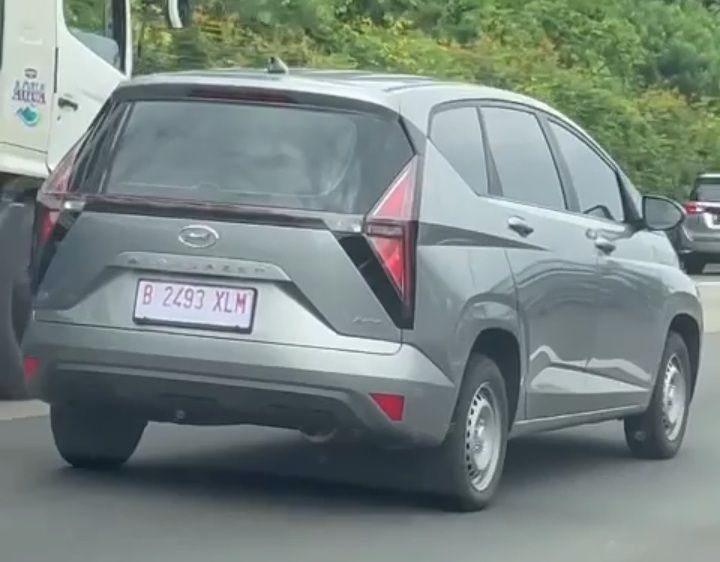 Hyundai Stargazer co gi dac biet de canh tranh trong nhom MPV binh dan? anh 8