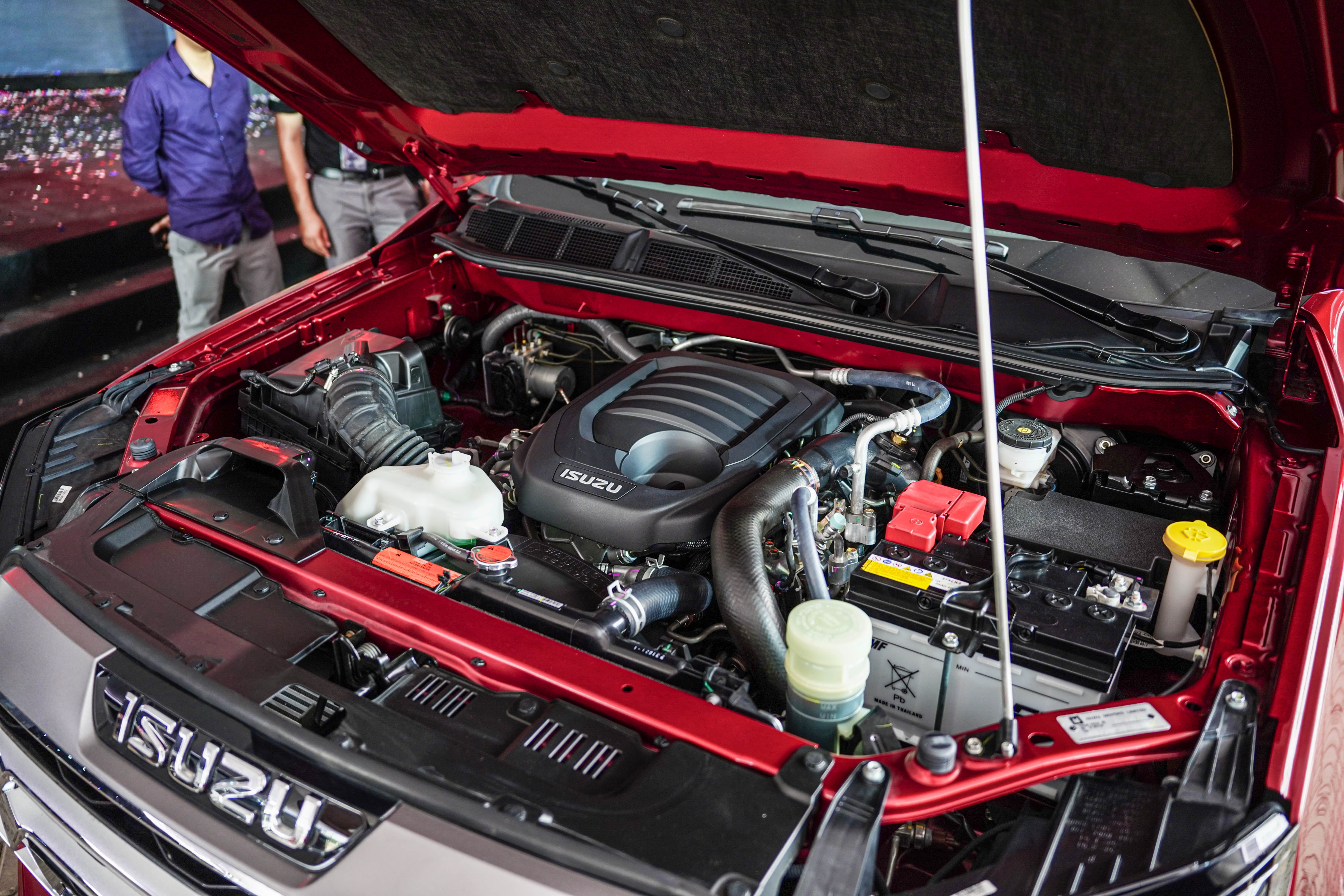 Isuzu mu-X 2022 co du suc canh tranh trong nhom SUV 7 cho? anh 7