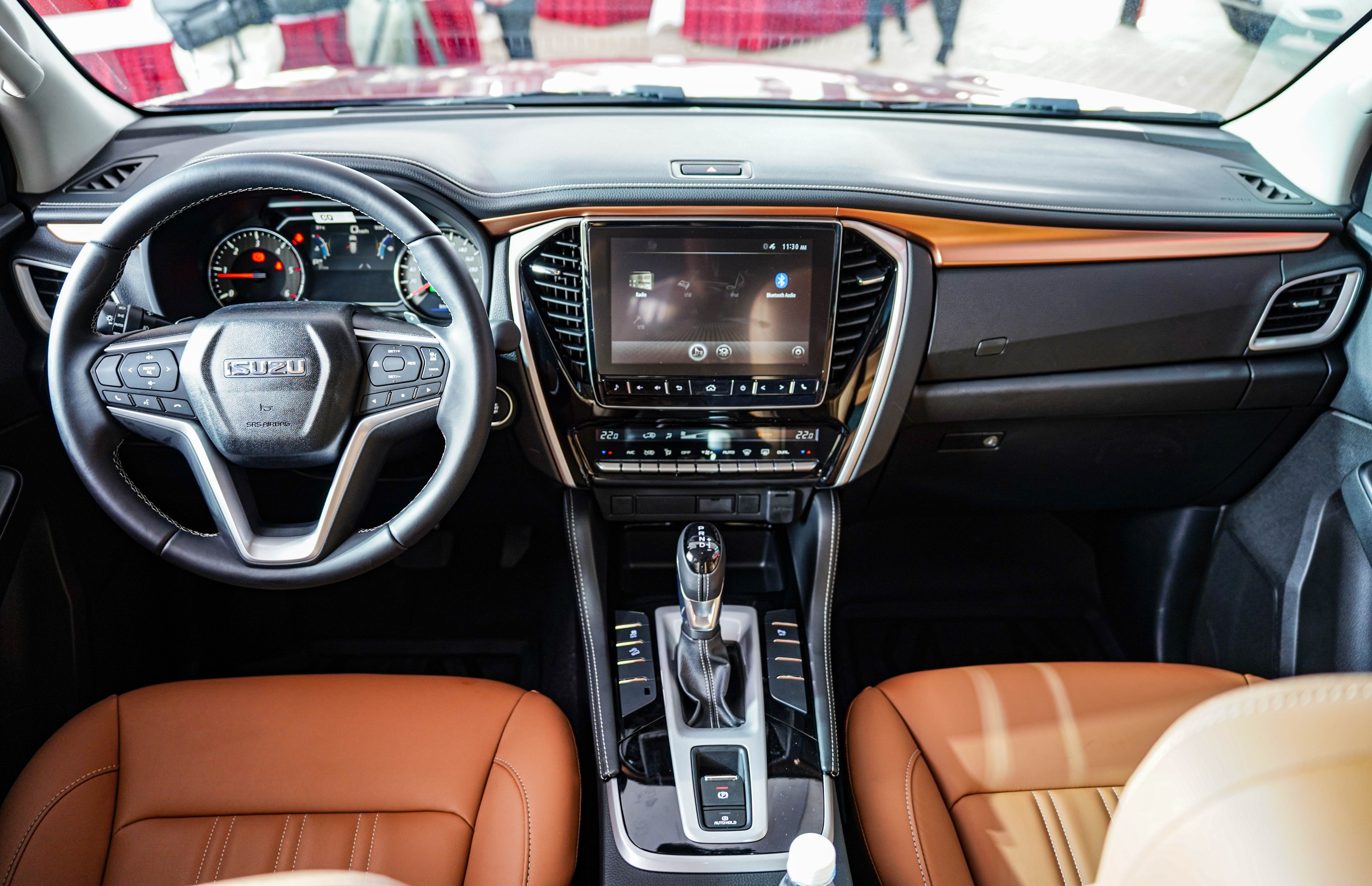 Isuzu mu-X 2022 co du suc canh tranh trong nhom SUV 7 cho? anh 3