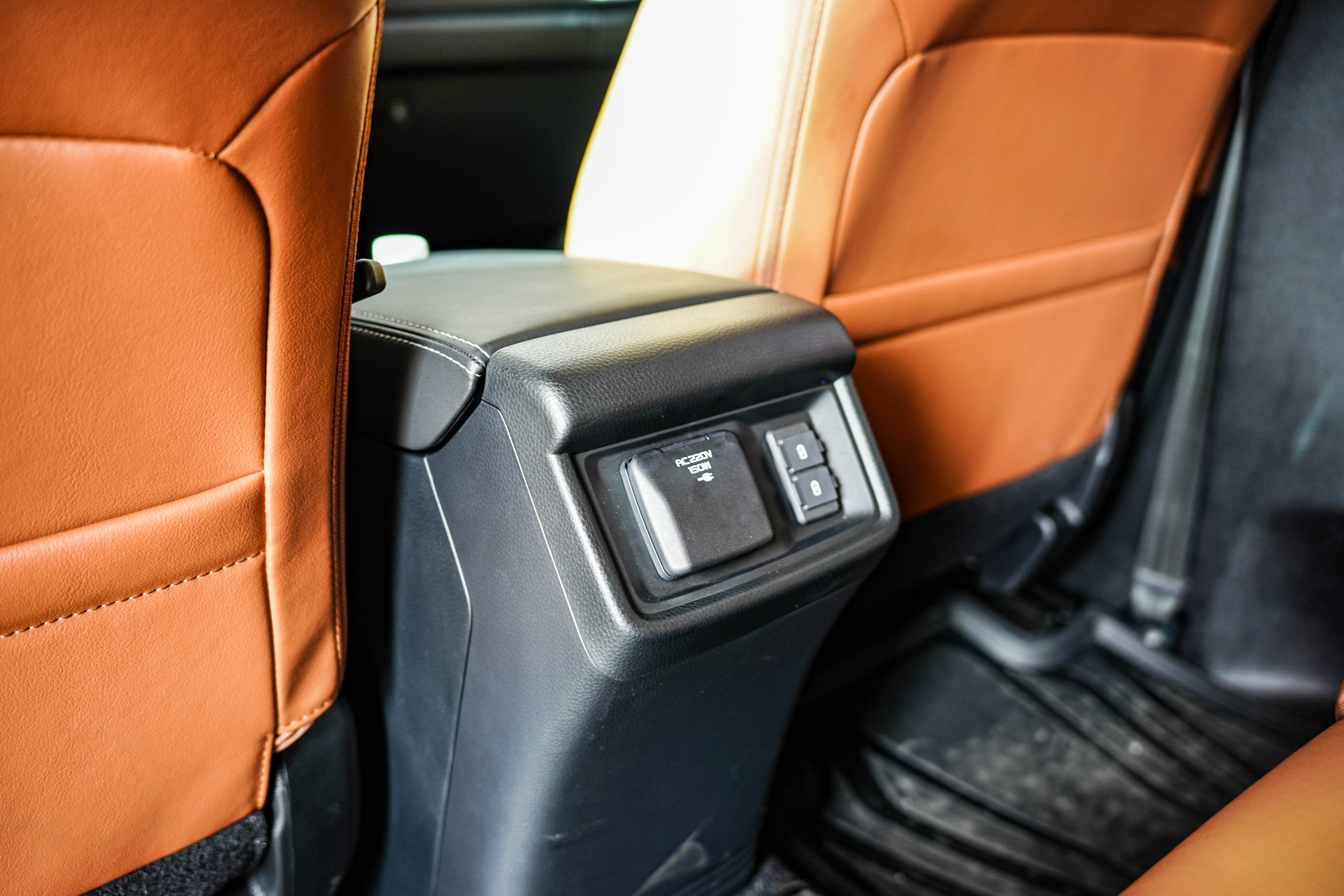 Isuzu mu-X 2022 co du suc canh tranh trong nhom SUV 7 cho? anh 6