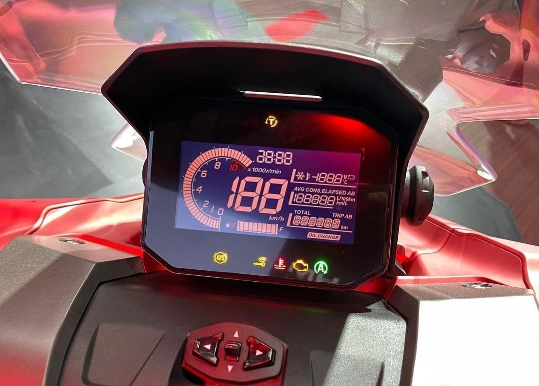 So sánh Aprilia SR GT 200 và Honda ADV 160 ảnh 8 So sanh Aprilia SR GT 200 va Honda ADV 160 anh 8