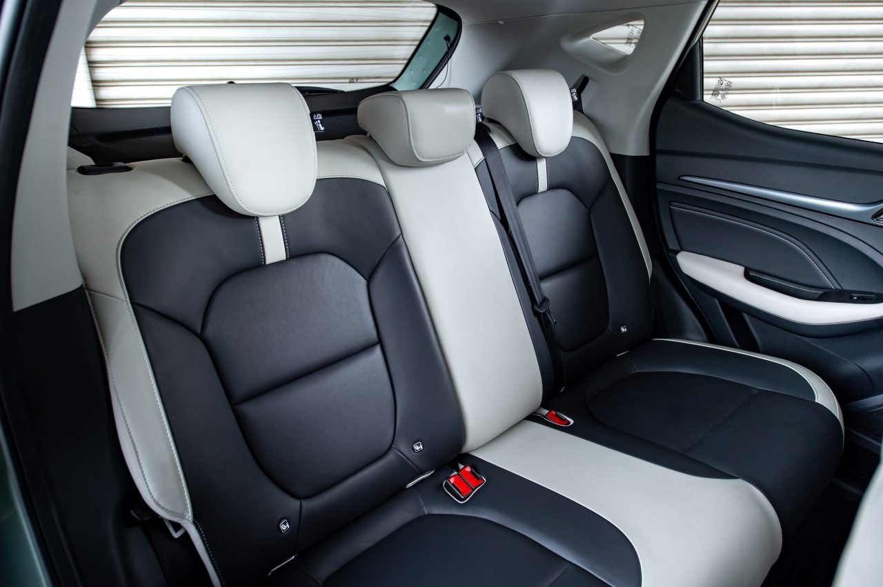 Chi tiết MG VS HEV vừa ra mắt tại Thái Lan ảnh 12 Chi tiet MG VS HEV vua ra mat tai Thai Lan anh 12