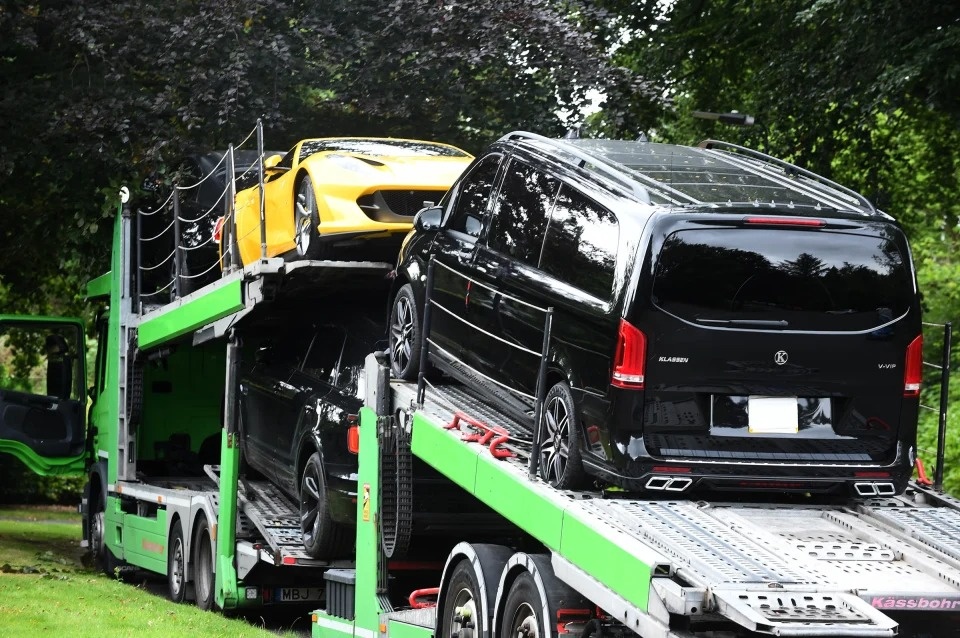 Dan sieu xe cua Paul Pogba roi Manchester de den Turin anh 1