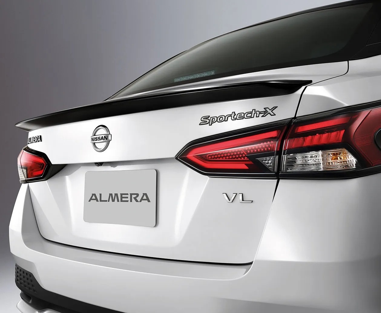 Nissan Almera bản đặc biệt ra mắt tại Thái Lan ảnh 11 Nissan Almera ban dac biet ra mat tai Thai Lan anh 11