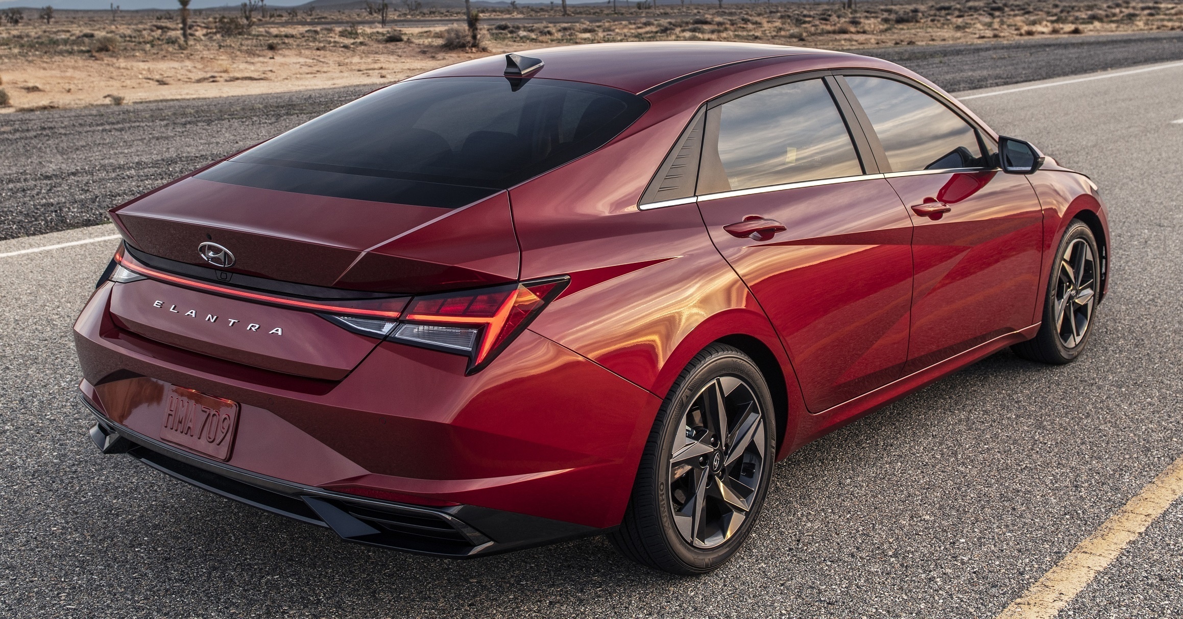 Xe Han sap ra mat anh 8