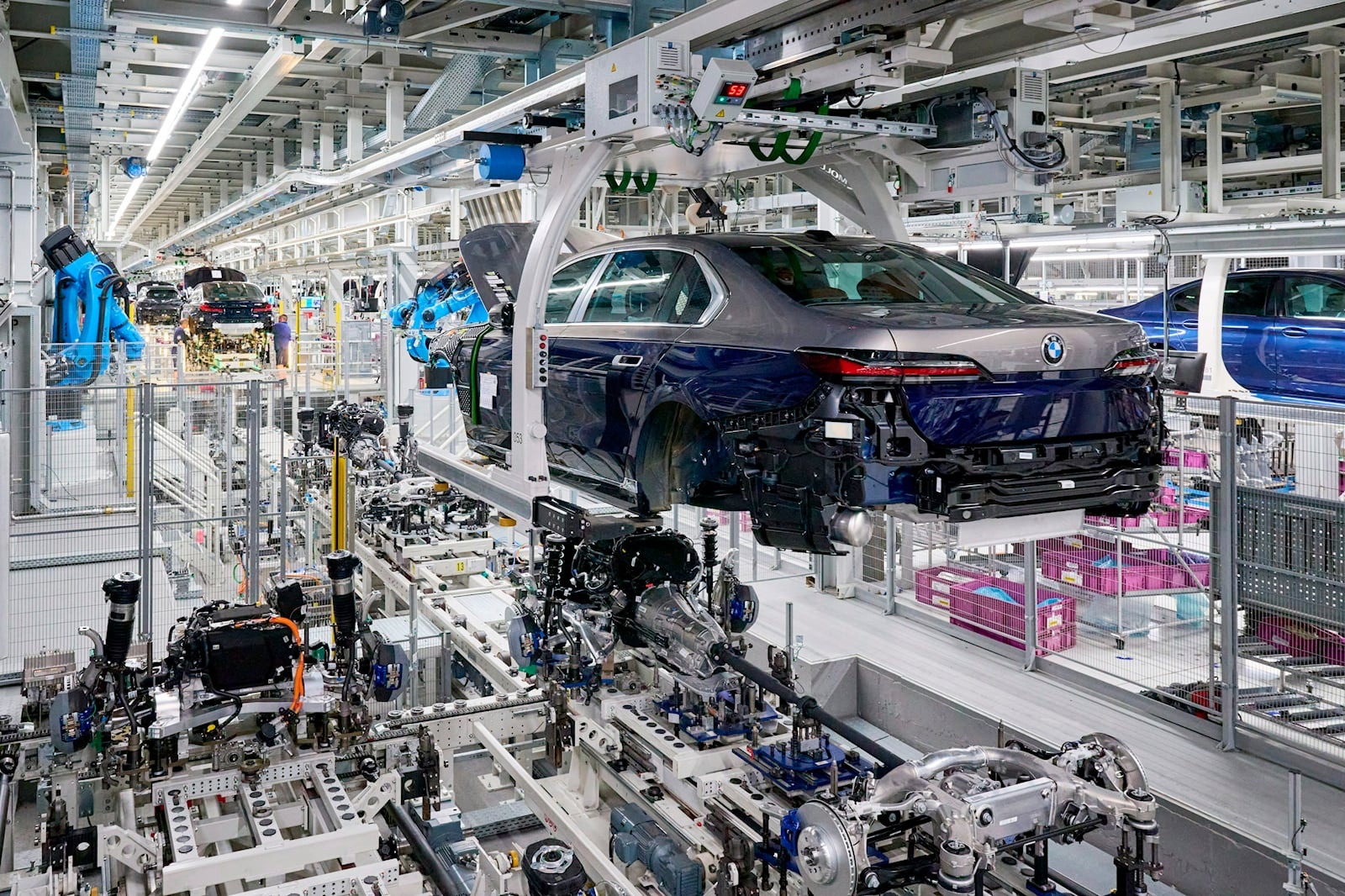 Tuy chon son BMW 7-Series anh 4